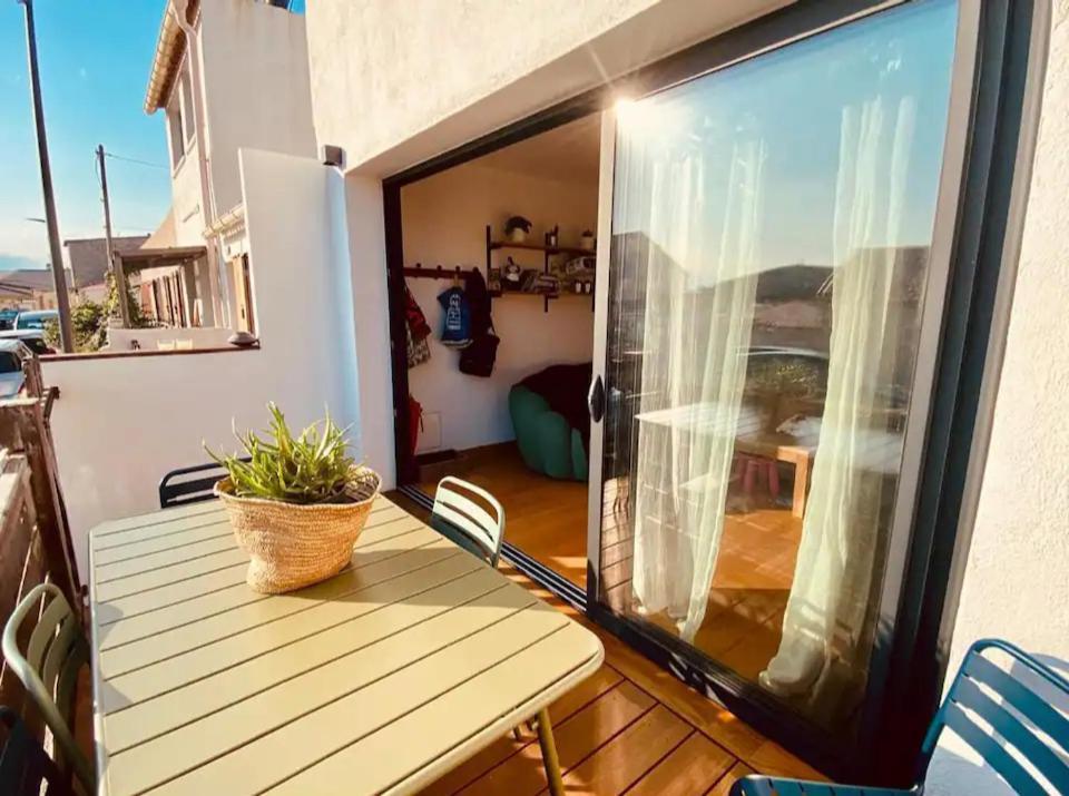 Maison Bord De Avec Jacuzzi Marselha