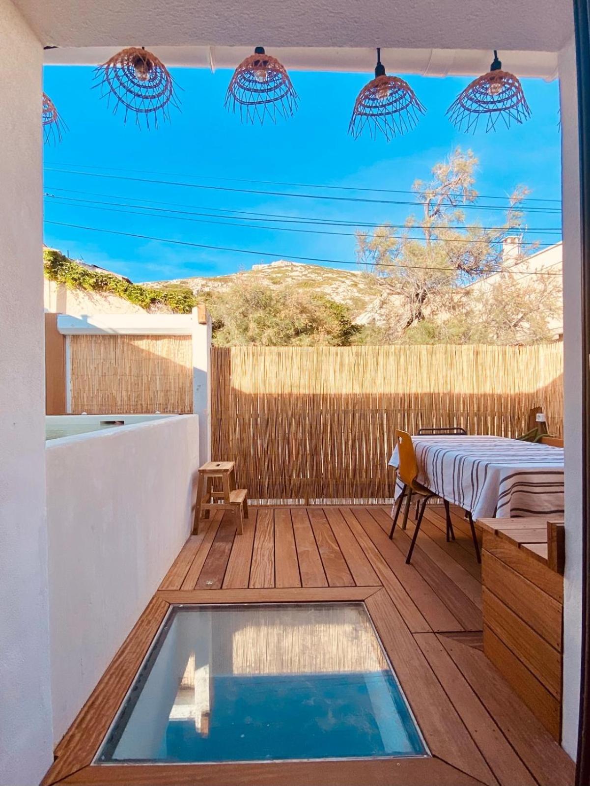 Maison Bord De Avec Jacuzzi Casa de férias Marselha