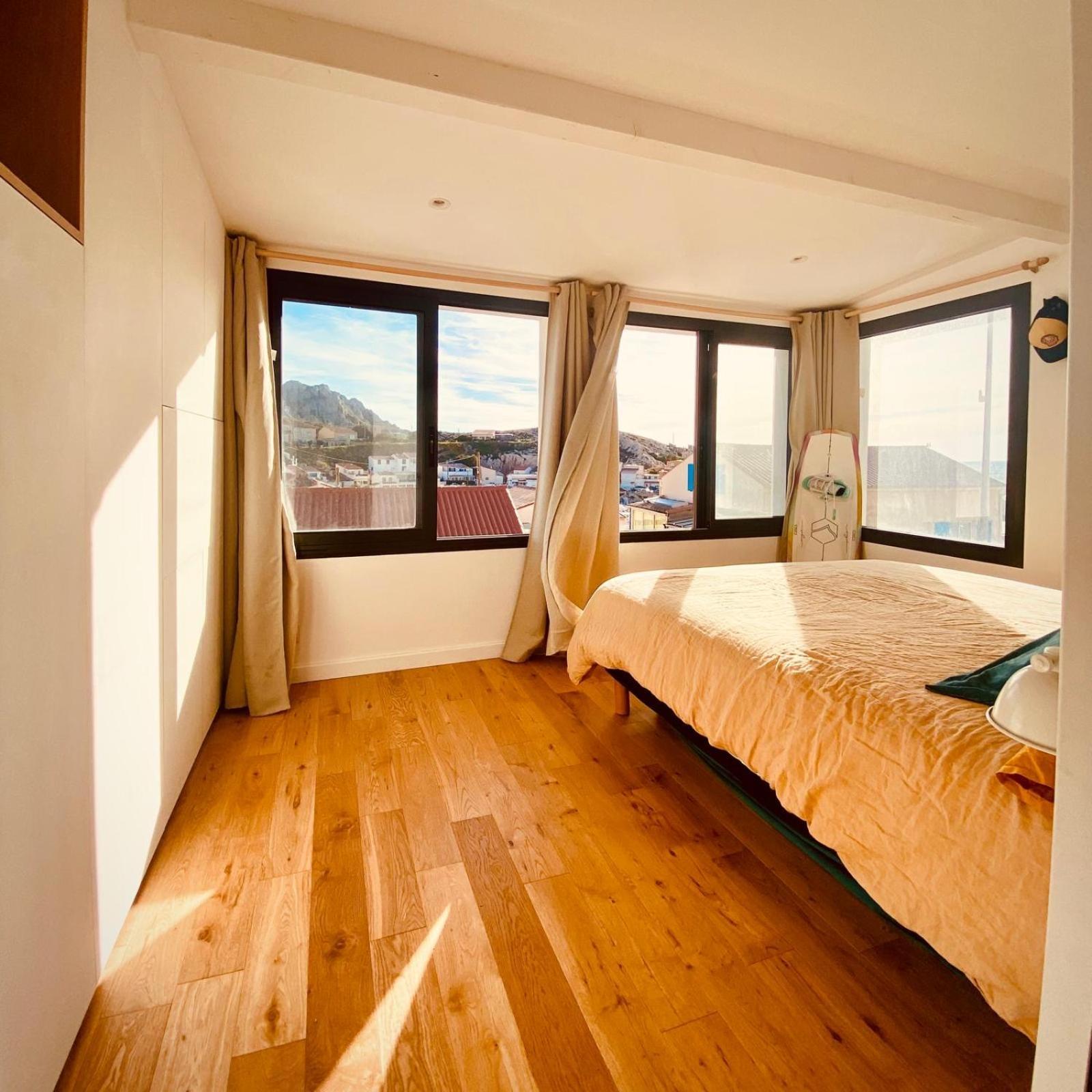 Maison Bord De Avec Jacuzzi