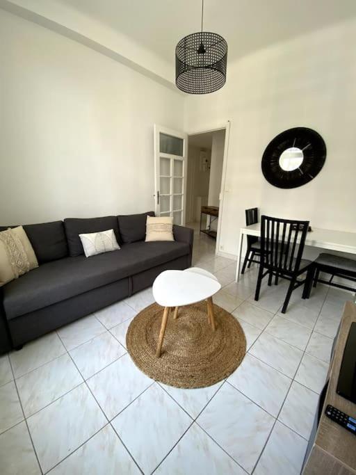 Le 43 Location Bord De Apartment Marseilles