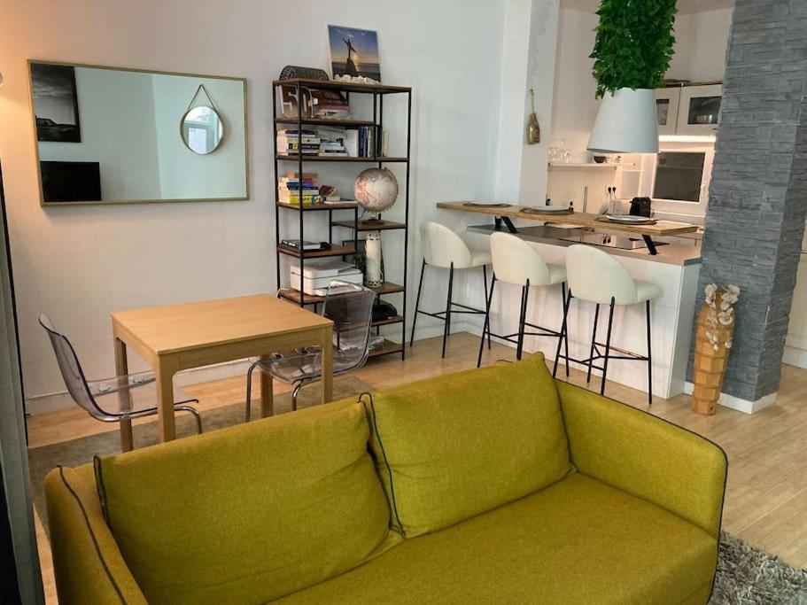 T2 Jardin Vauban Vieux Port Apartment