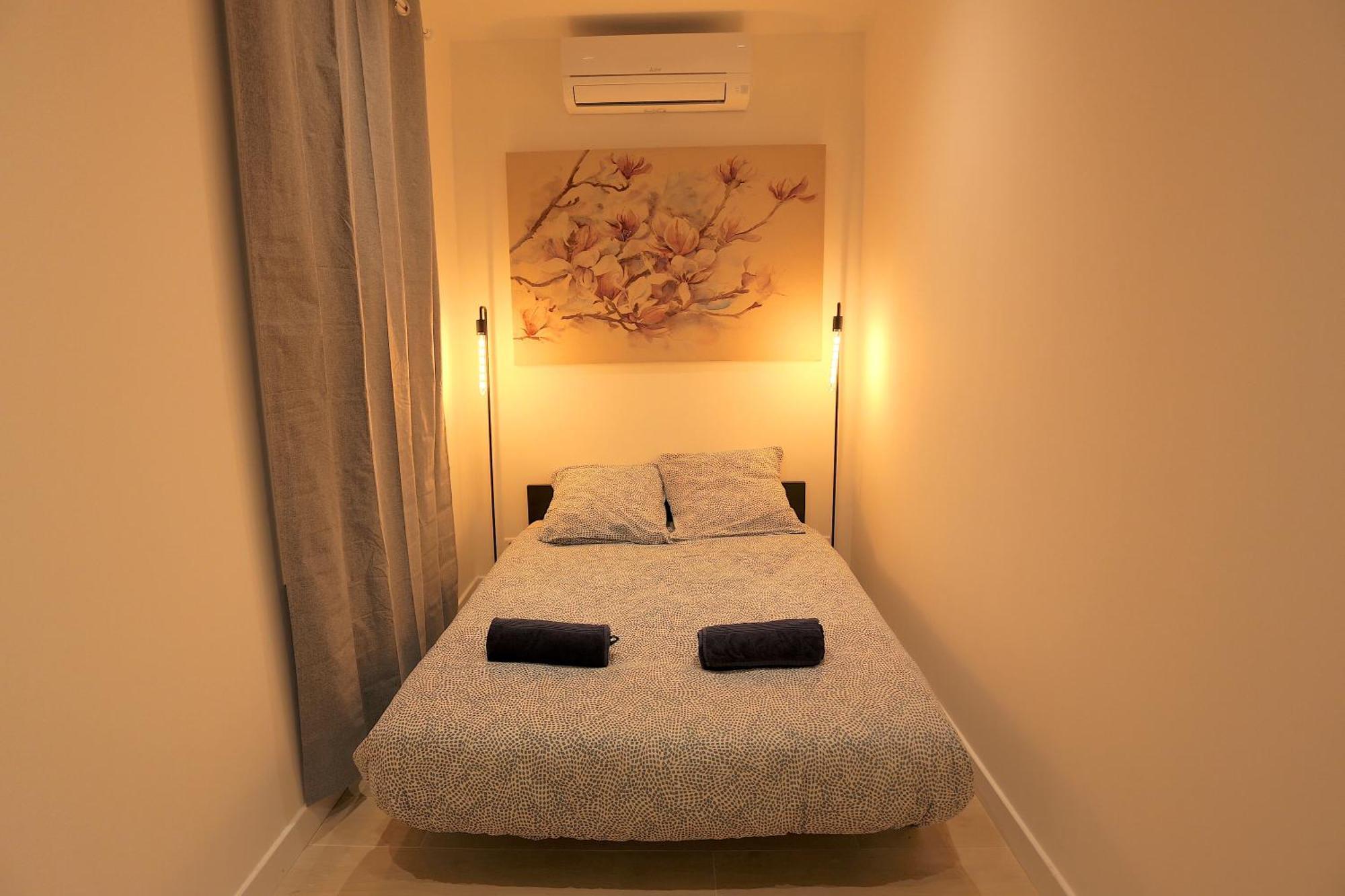 Apartment Atypique T3 Clim 80m2 Avec Patio Marseilles