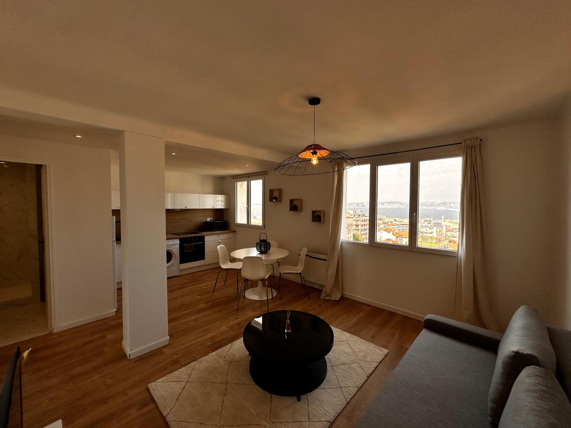 Apartment Bel Appart Moderne A Endoume Avec Vue Mer, Pour 4 Pers