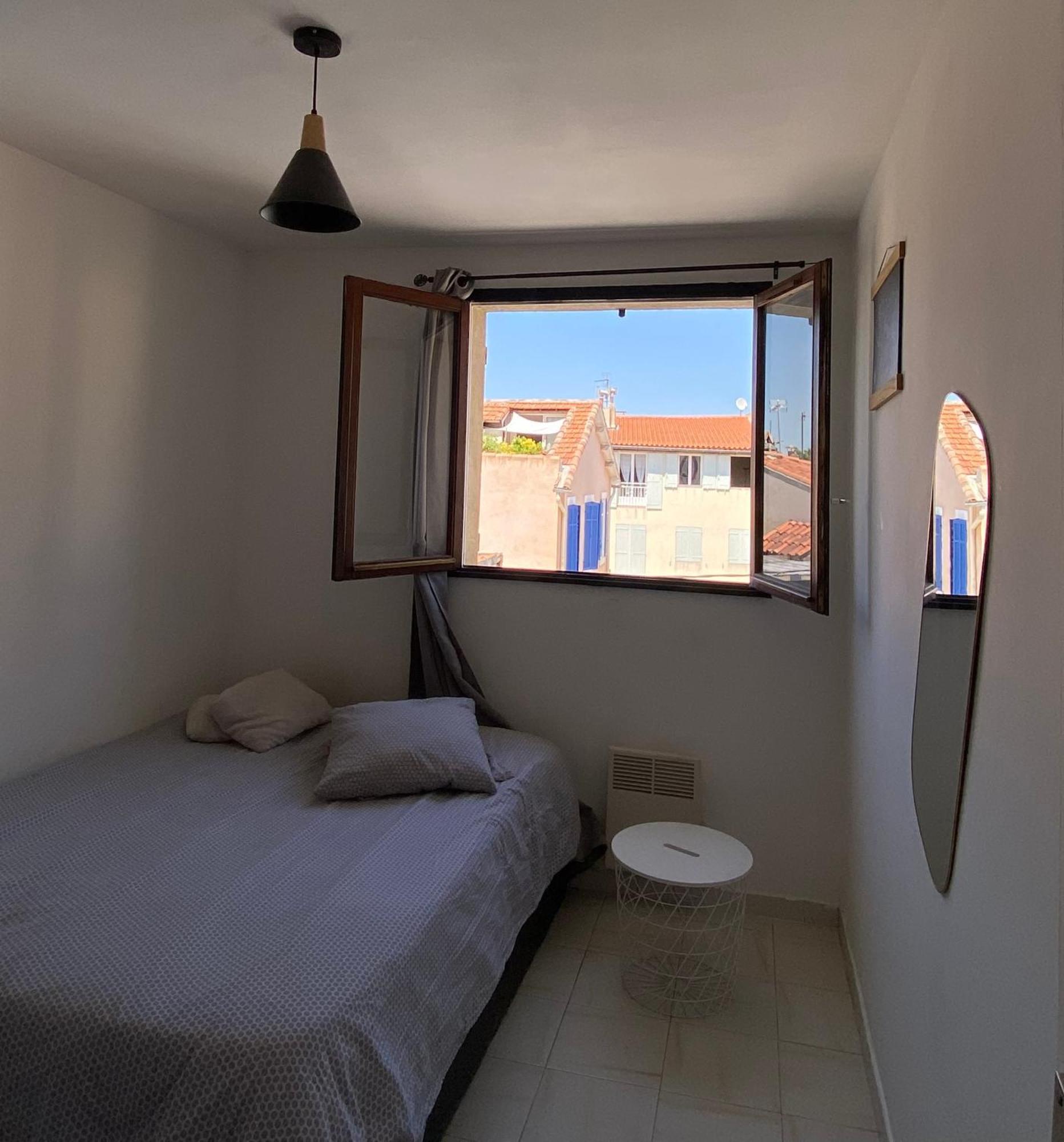 T2 Proche Des Calanques Apartamento *