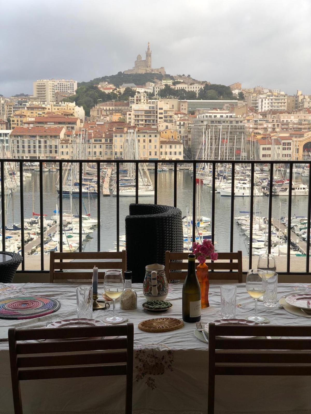 Grand T2 Surplombant Le Vieux Port Apartment