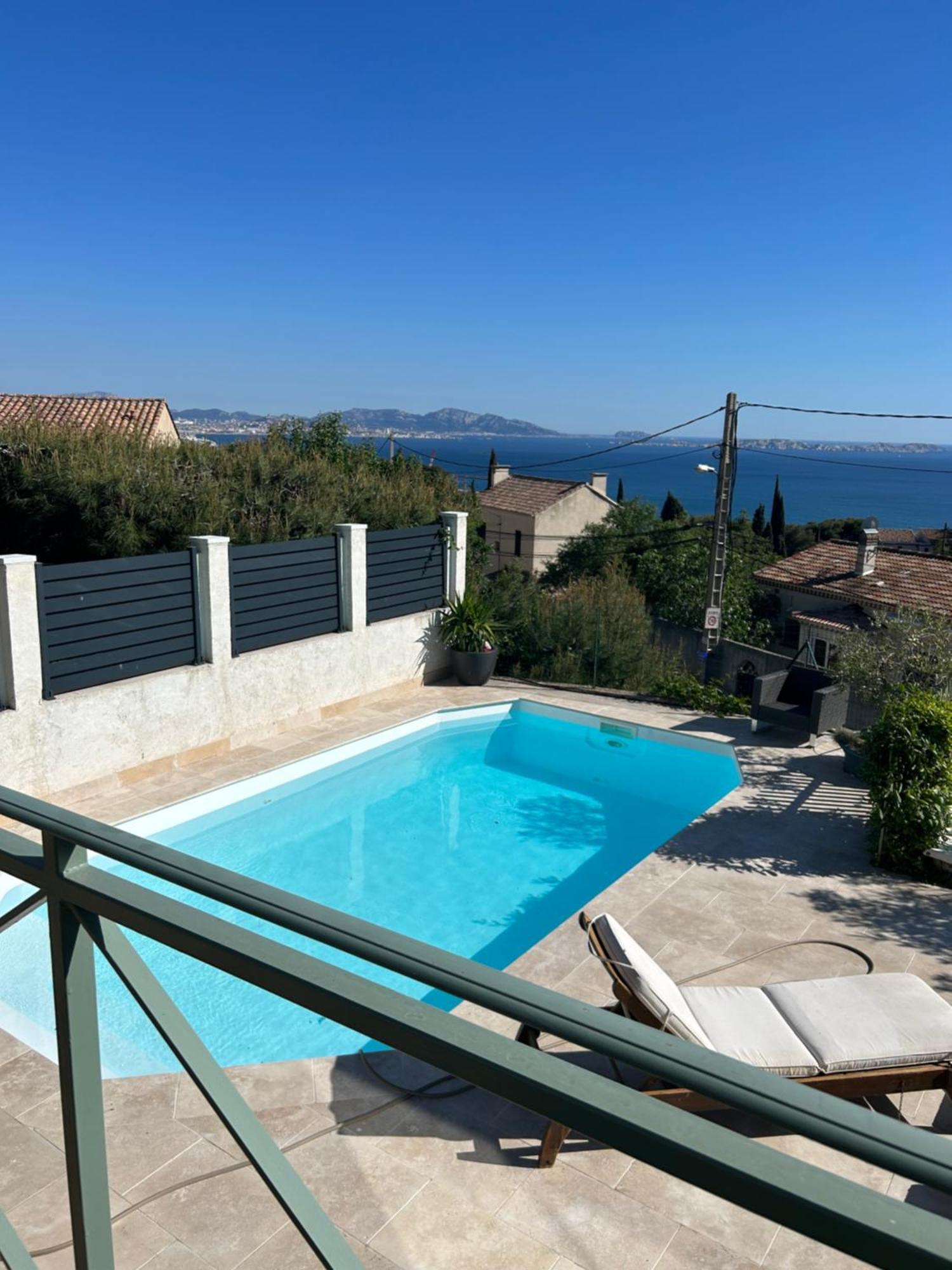 Maison Entierement Climatisee Vue D'exception Et Rade De Avec Piscine 8 Personnes Villa Marseille