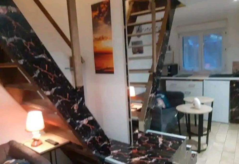 Le Petit Marseillais Apartment *