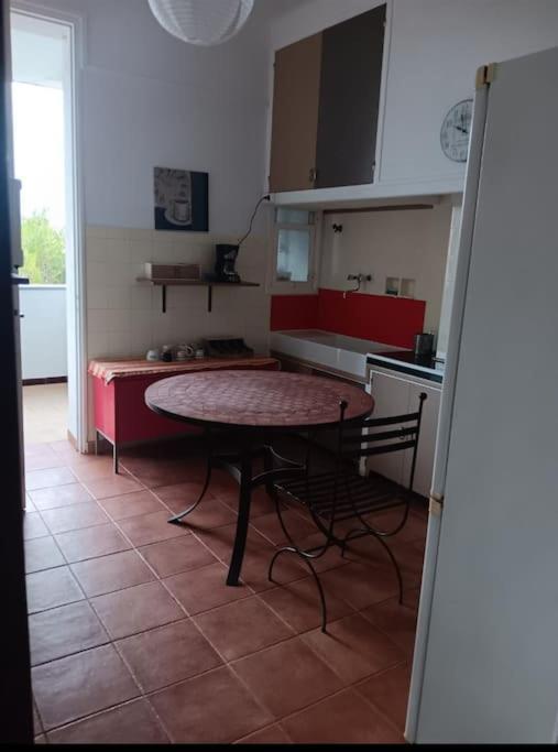 Face Aux Iles Apartment *