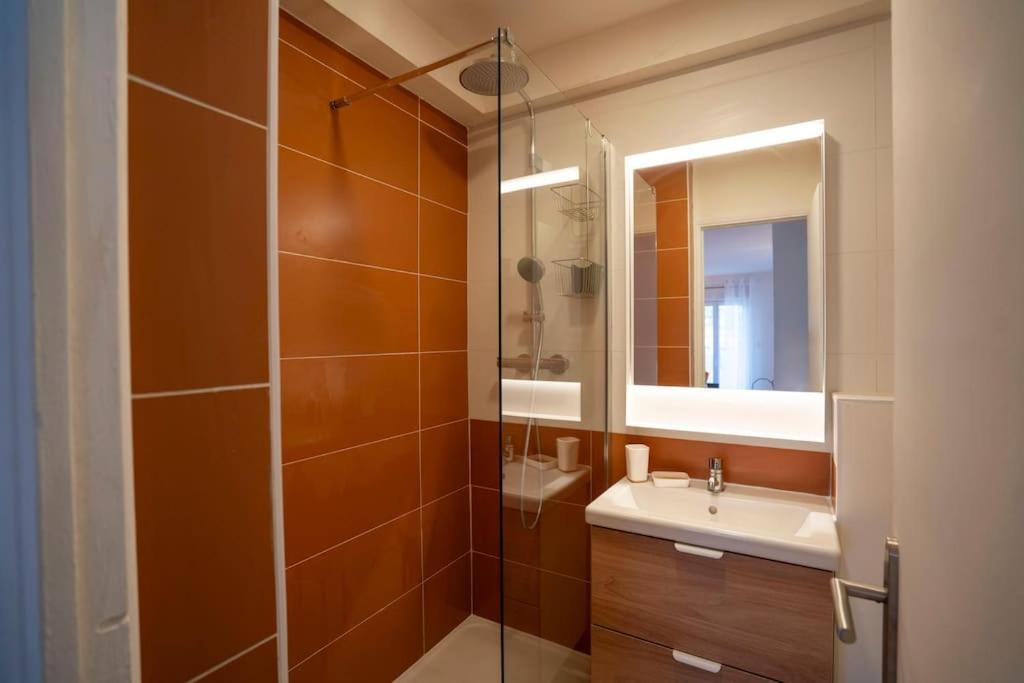 Apartamento T2 Renove Lumineux A 15mins Du Vieux Port *