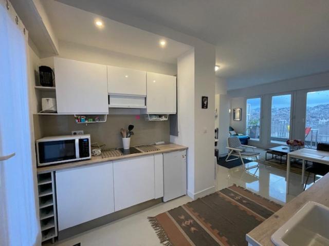La-haut Apartment *
