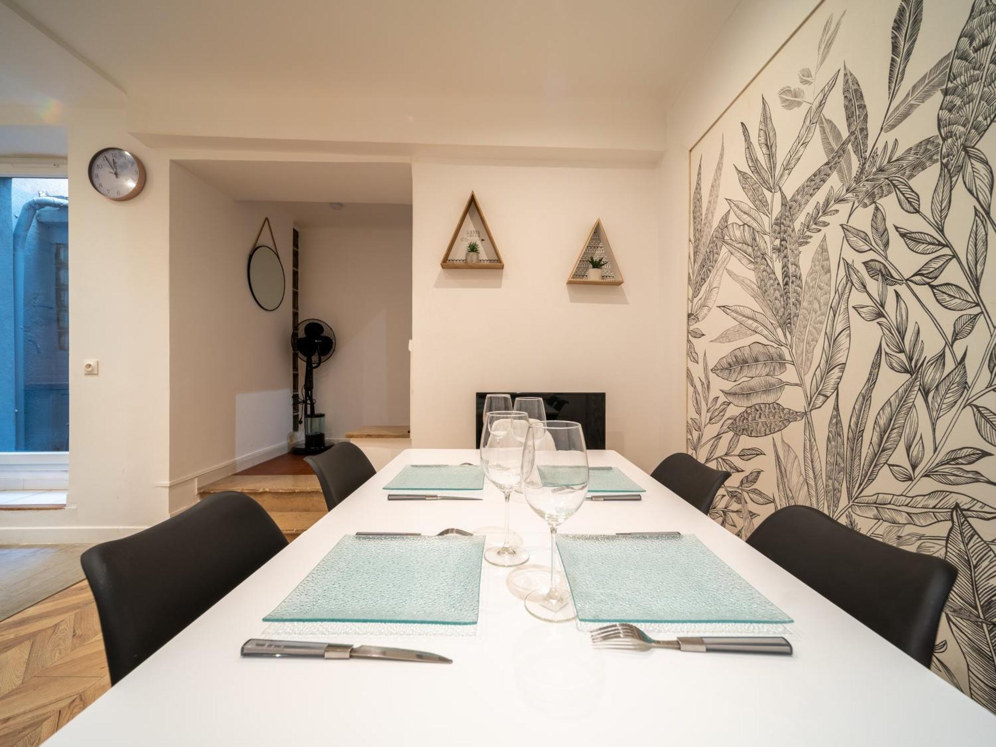 Apartment Duplex Equipe 6 Couchages Centre De Marseille