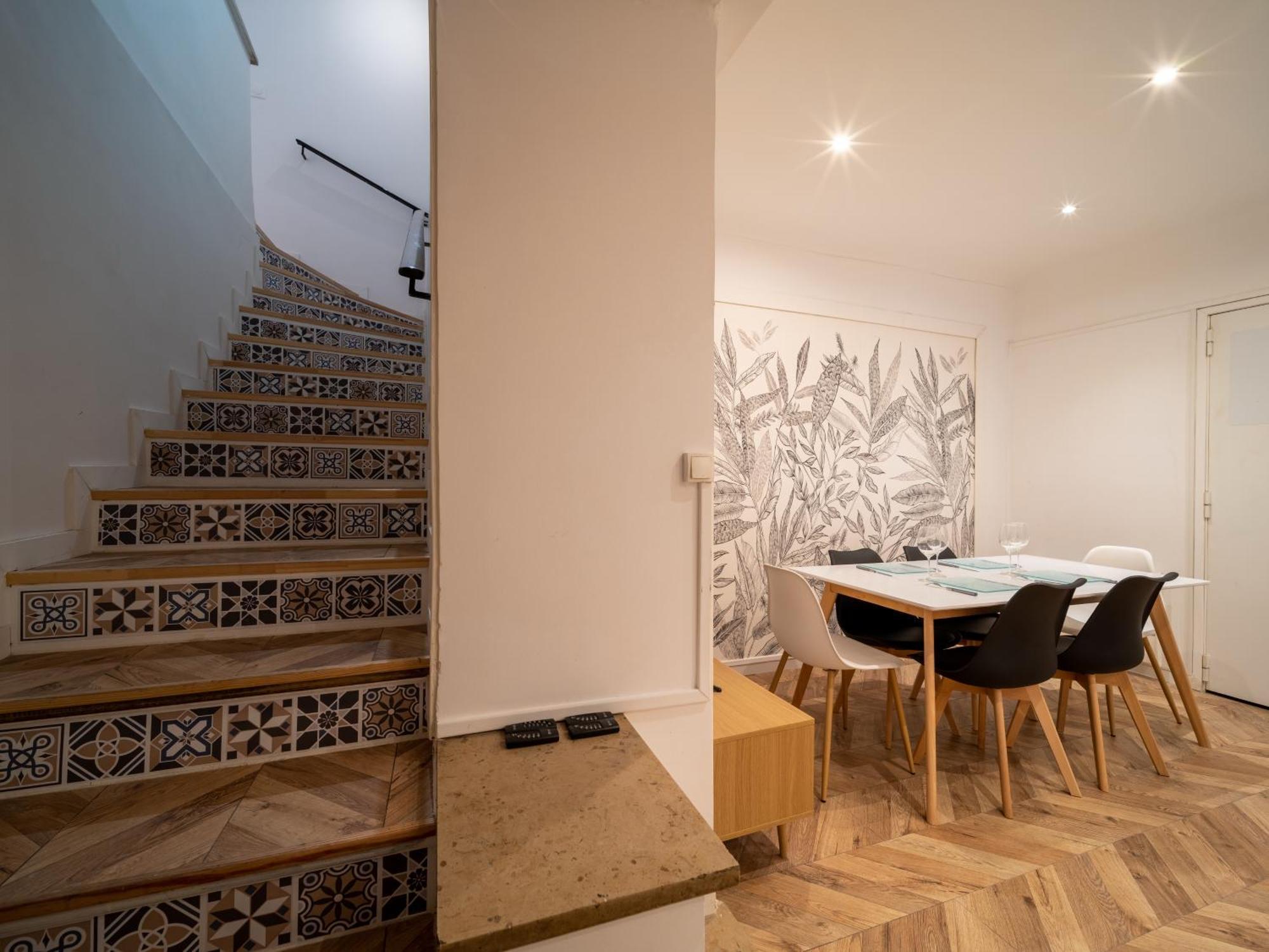 Apartment Duplex Equipe 6 Couchages Centre De Marseille