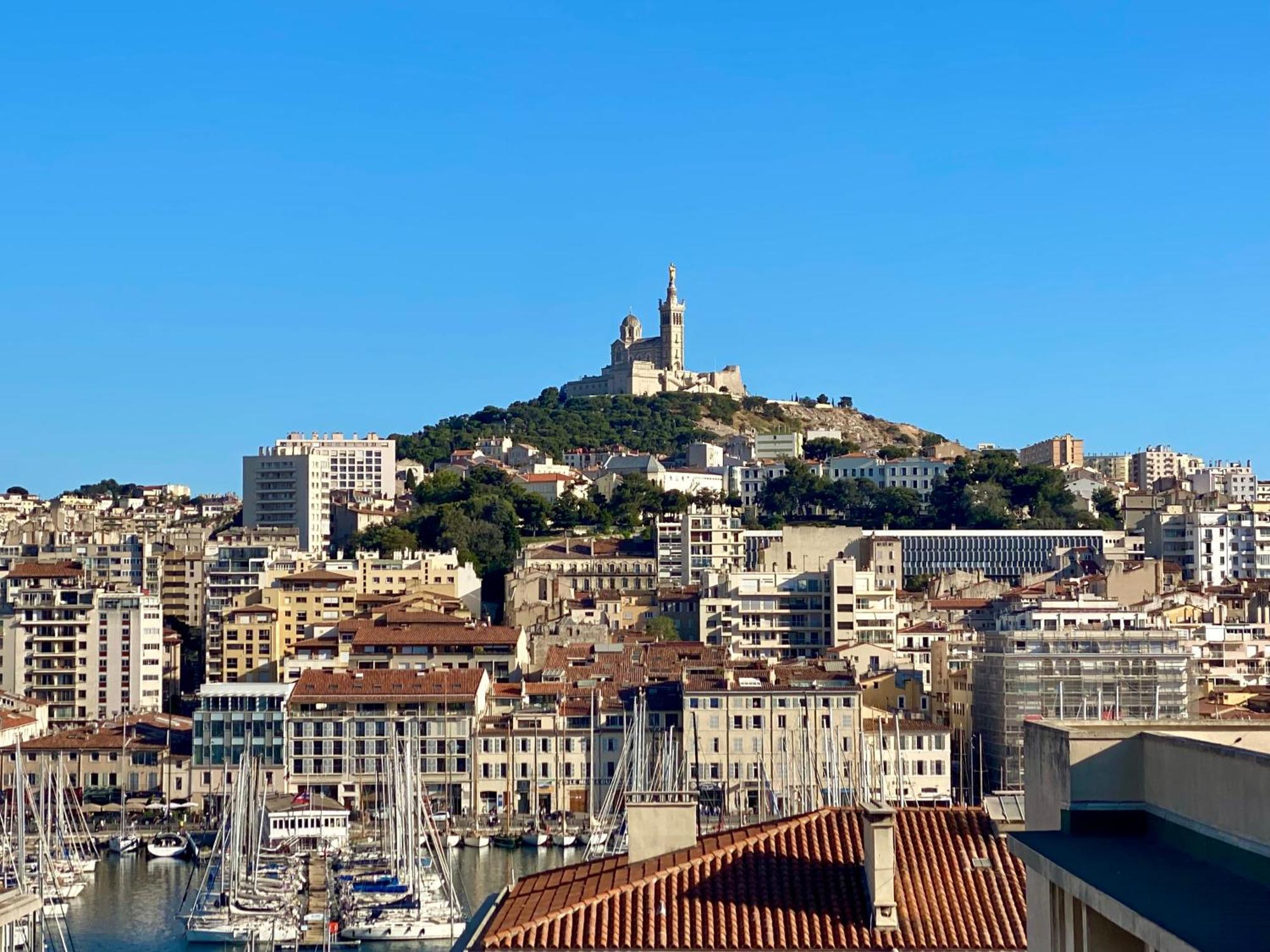 Apartment Click! Magical Views Notre-dame, Vieux Port & Rooftops - Walk To Marseilles