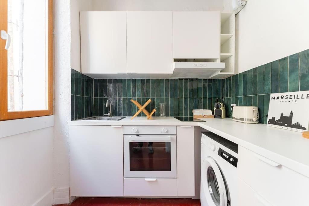Apartment Le Mistral - 2 Min Du Vieux Port Sur Rue Pietonne - Les Freres De La Loc' Marseilles