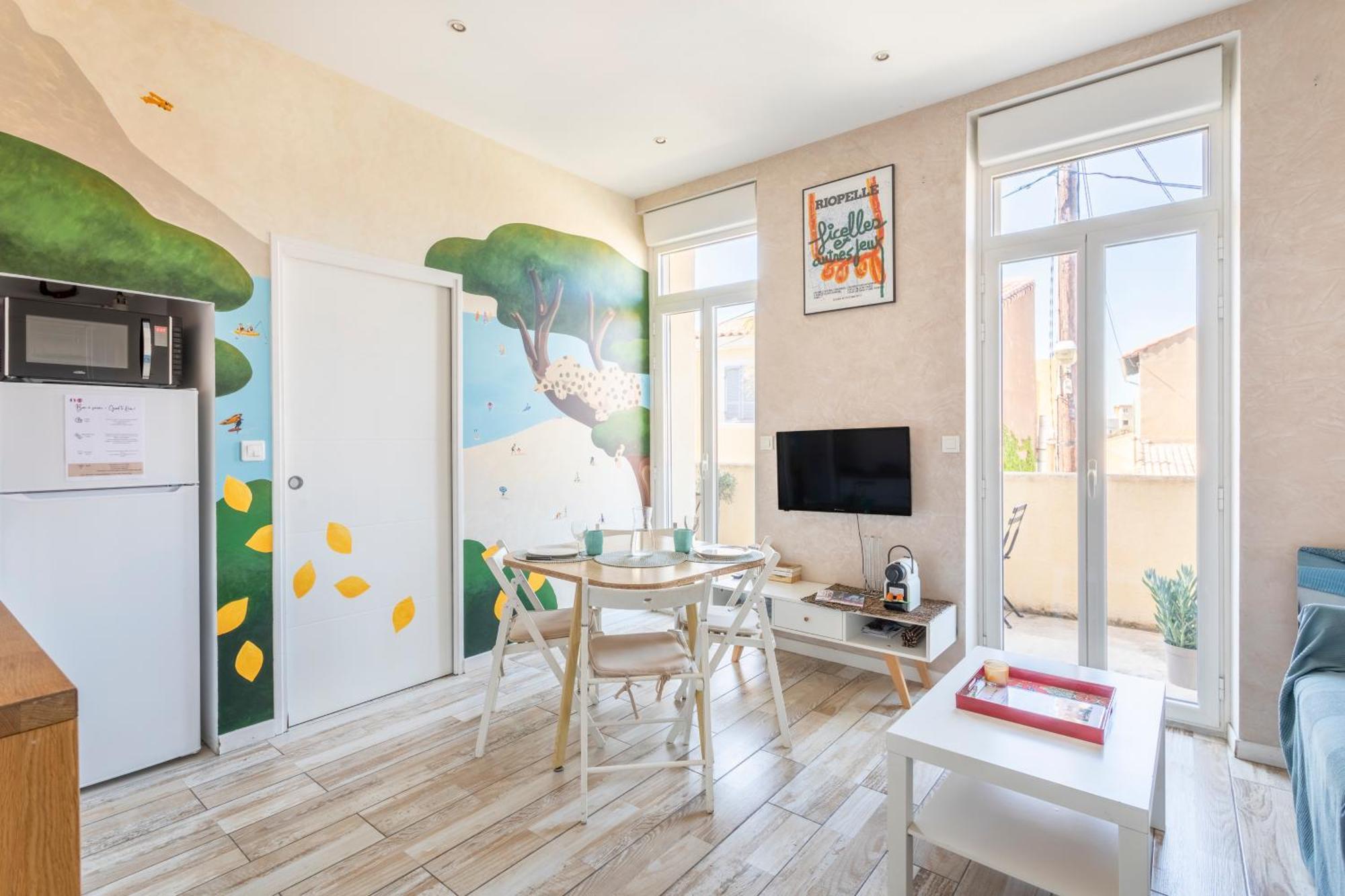 Malmousque, Confortable T2 Les Pieds Dans L'eau Appartement