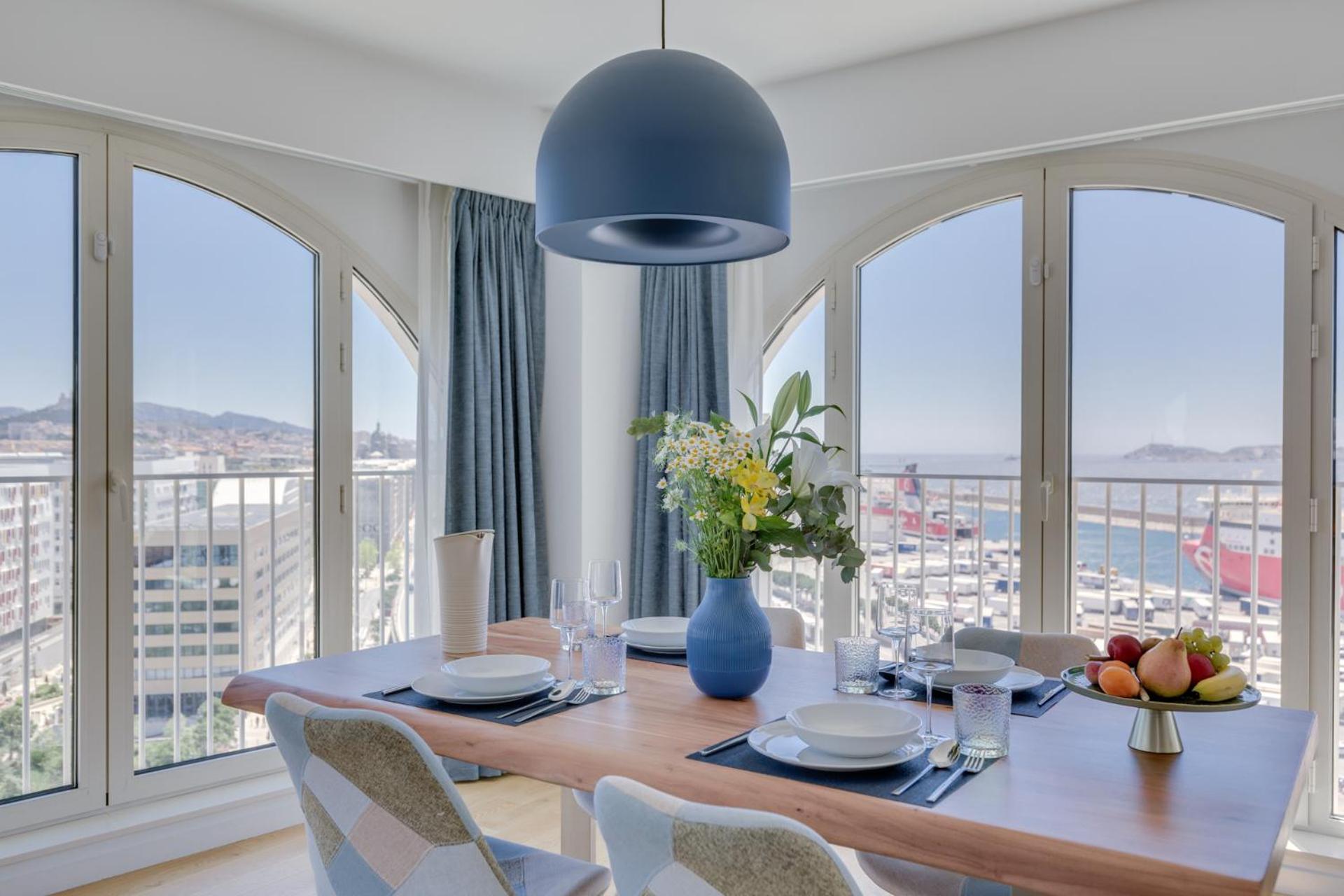 Luxe, Vue Et Parking Prive Marseille