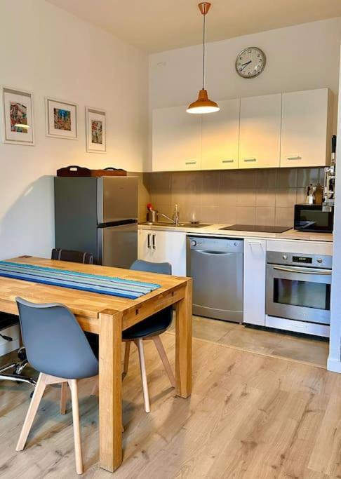 Joli T2 Avec Cachet La Plaine Cours Julien Apartment *