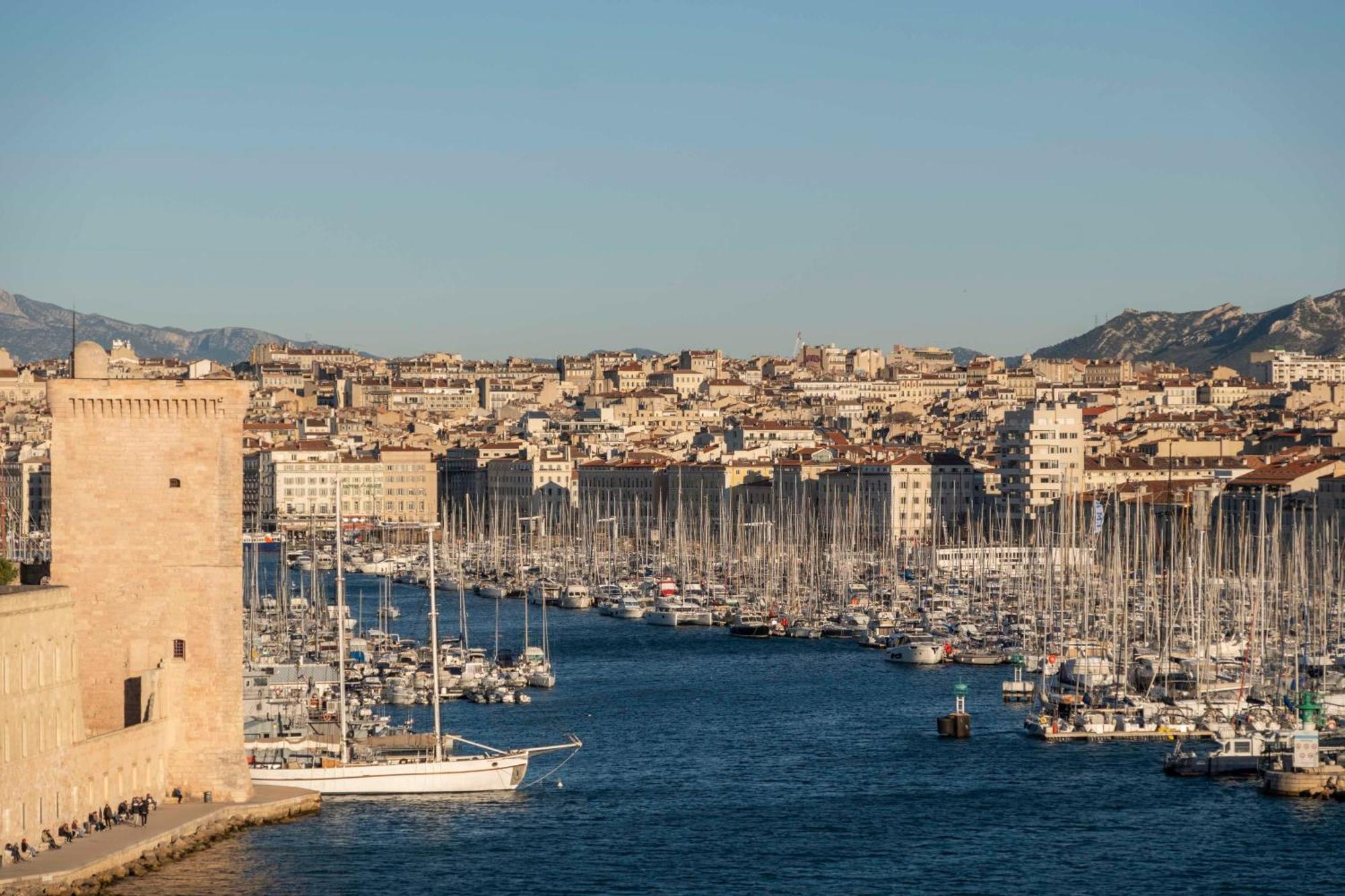 Khách sạn Radisson Blu Vieux Port Marseille