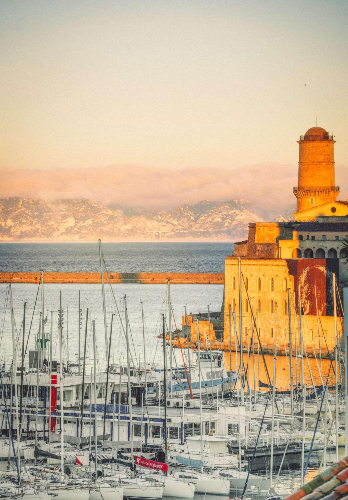 Khách sạn Radisson Blu Vieux Port Marseille