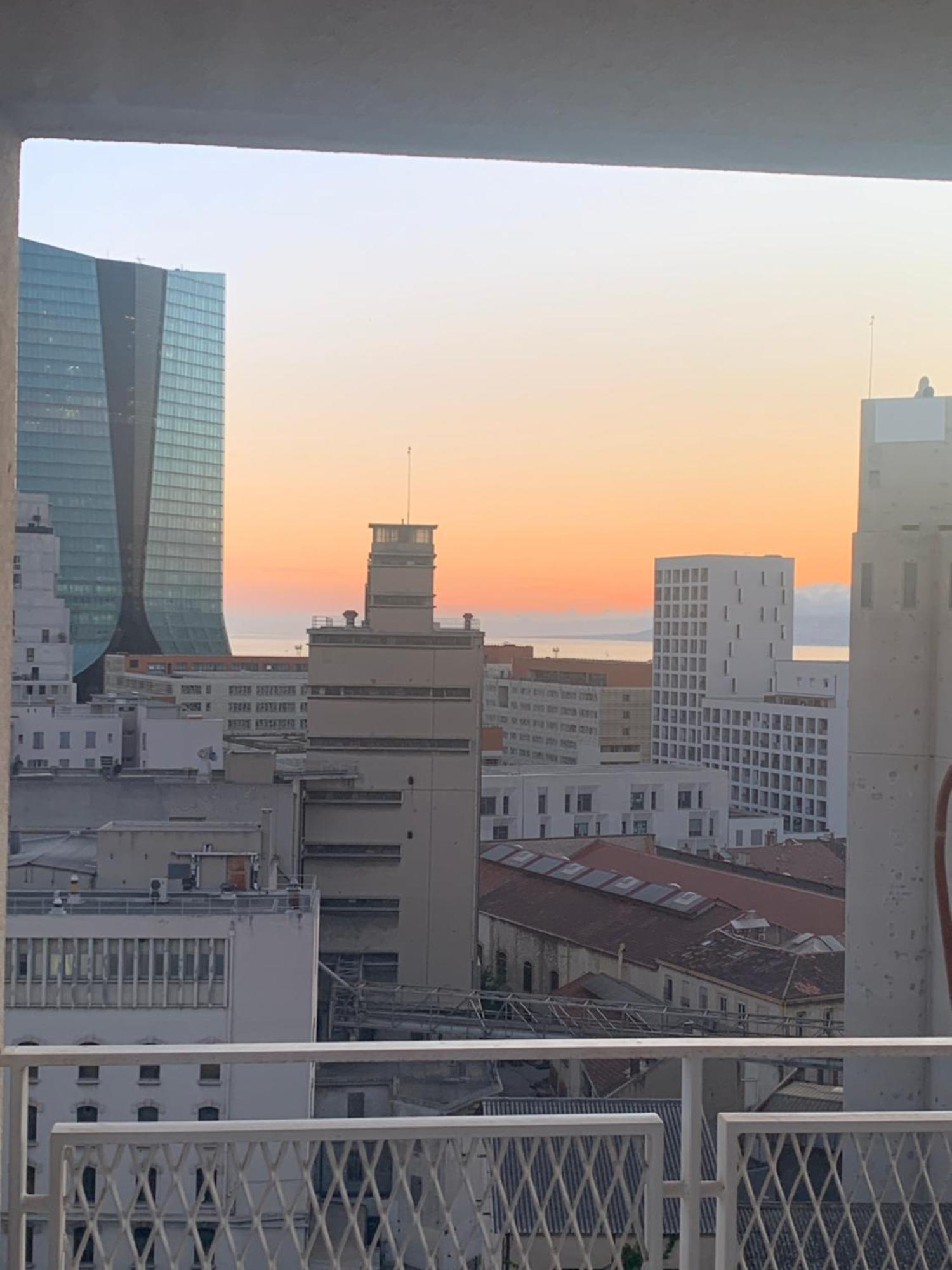 Magnifique T2 Vue Et Jacuzzi Apartment Marseille