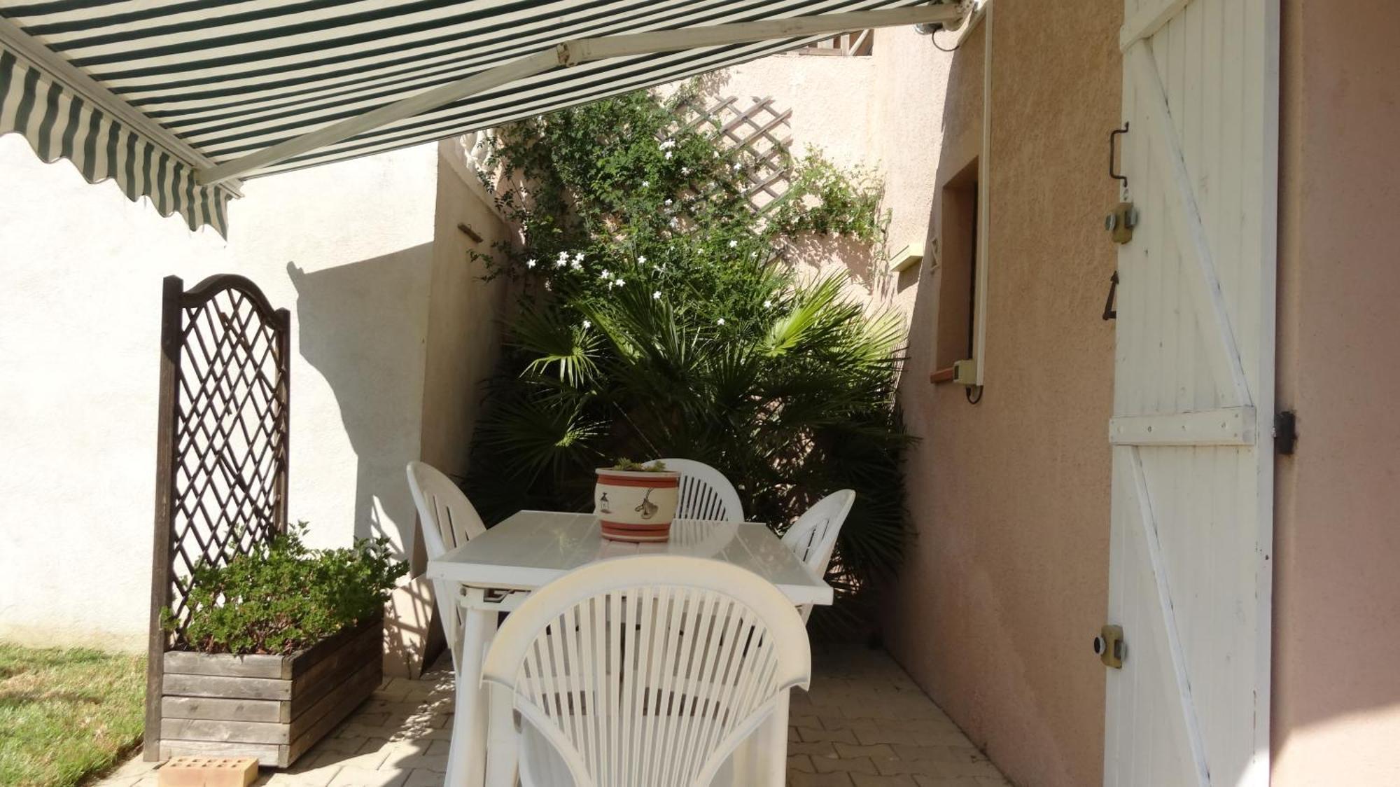 Jolie En Rez De Jardin A L'estaque Mourepiane Appartement Marseille