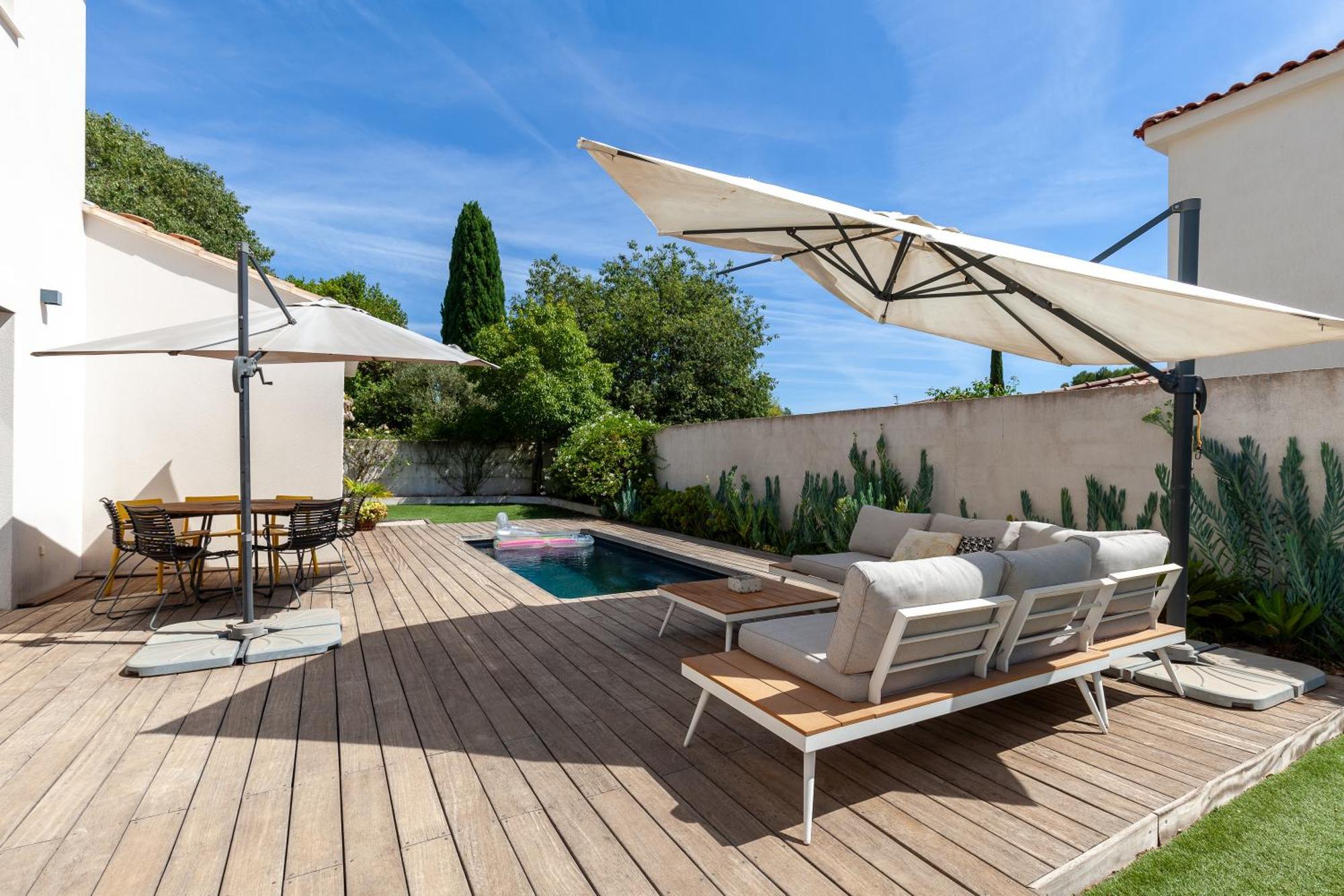 Villa Avec Piscine A *