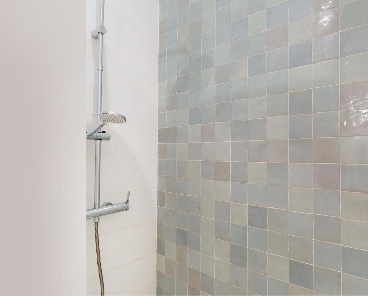 Apartment T3 Spacieux - Proche Gare - Entierement Renove Marseilles