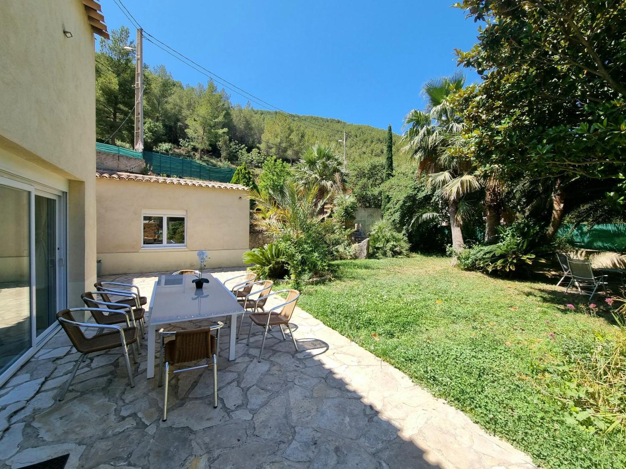 Pousada 170m2 Avec Piscine Parc Des Calanques 15 Min Velodrome Marselha