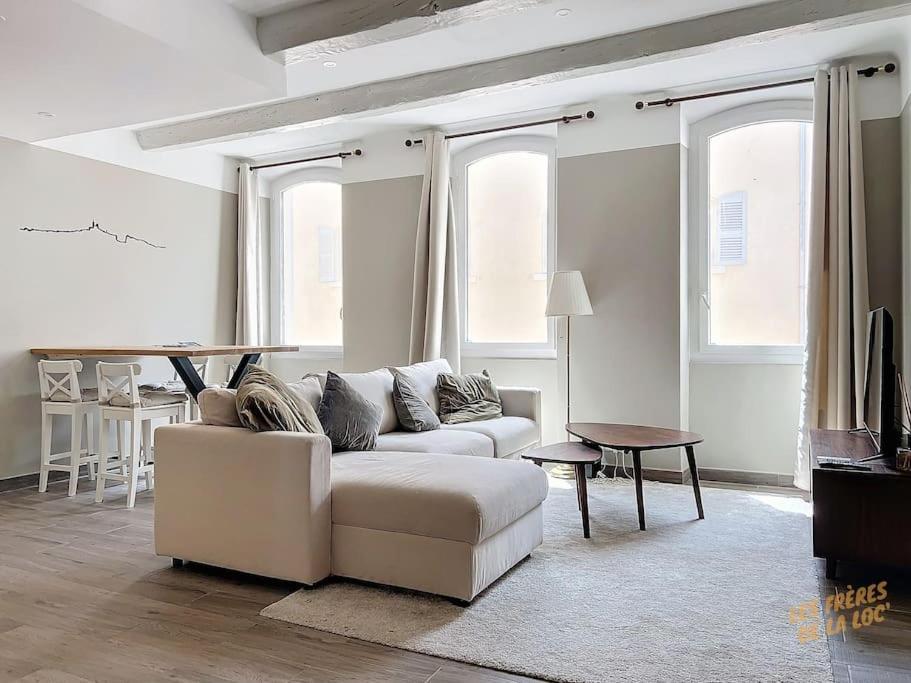 Appartement Vieux-port View - Ultra Center - Air Conditioning - Les Freres De La Loc' Marseilles