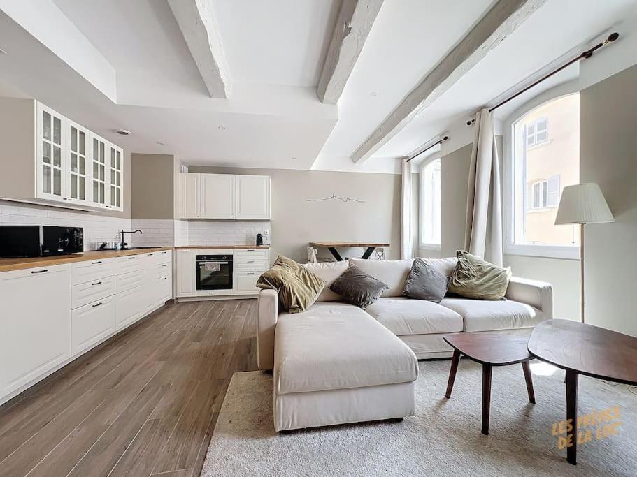 Appartement Vieux-port View - Ultra Center - Air Conditioning - Les Freres De La Loc' Marseilles
