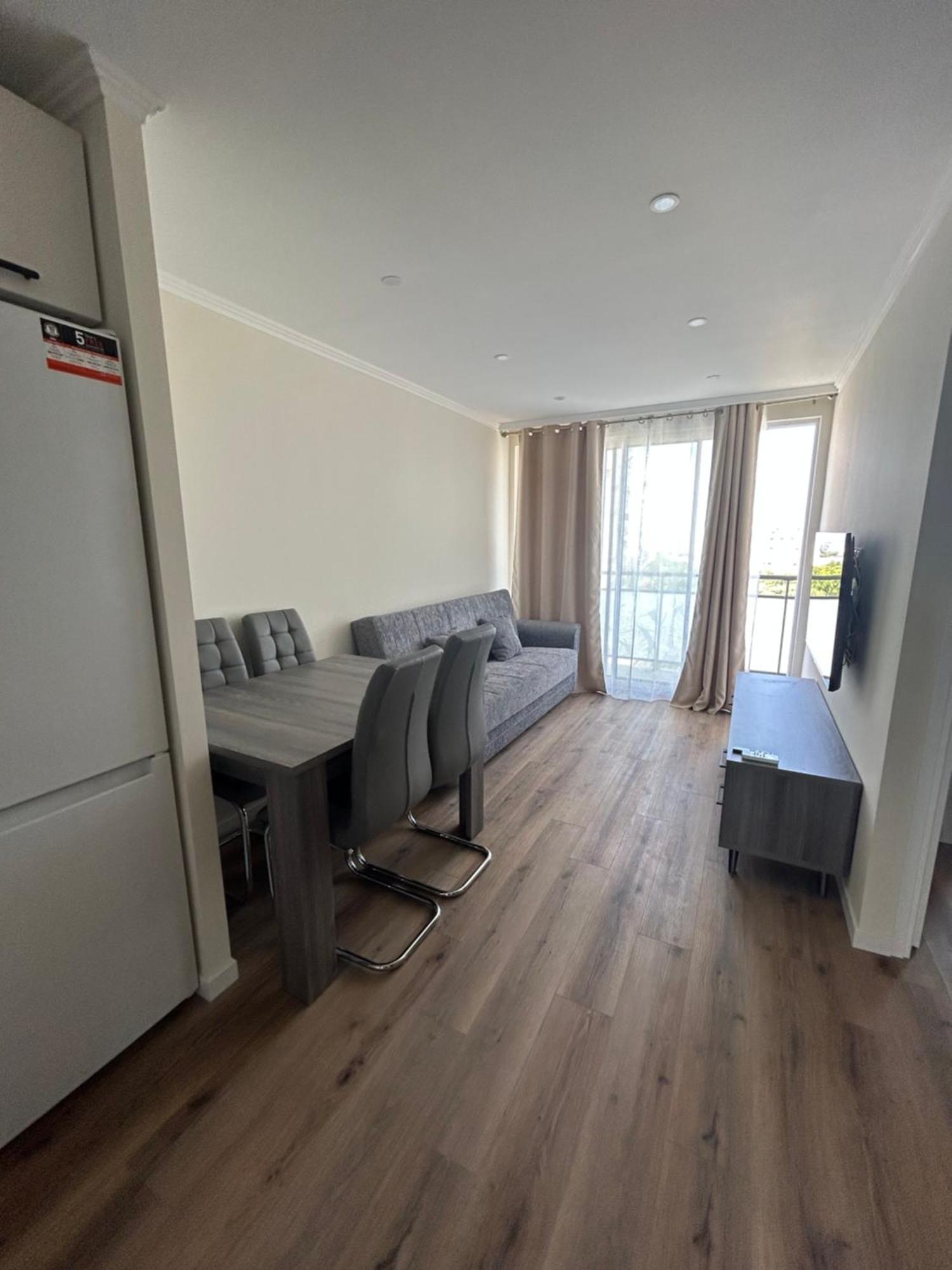 Apartment Plage, Stade Et Parking Prive Dans La *