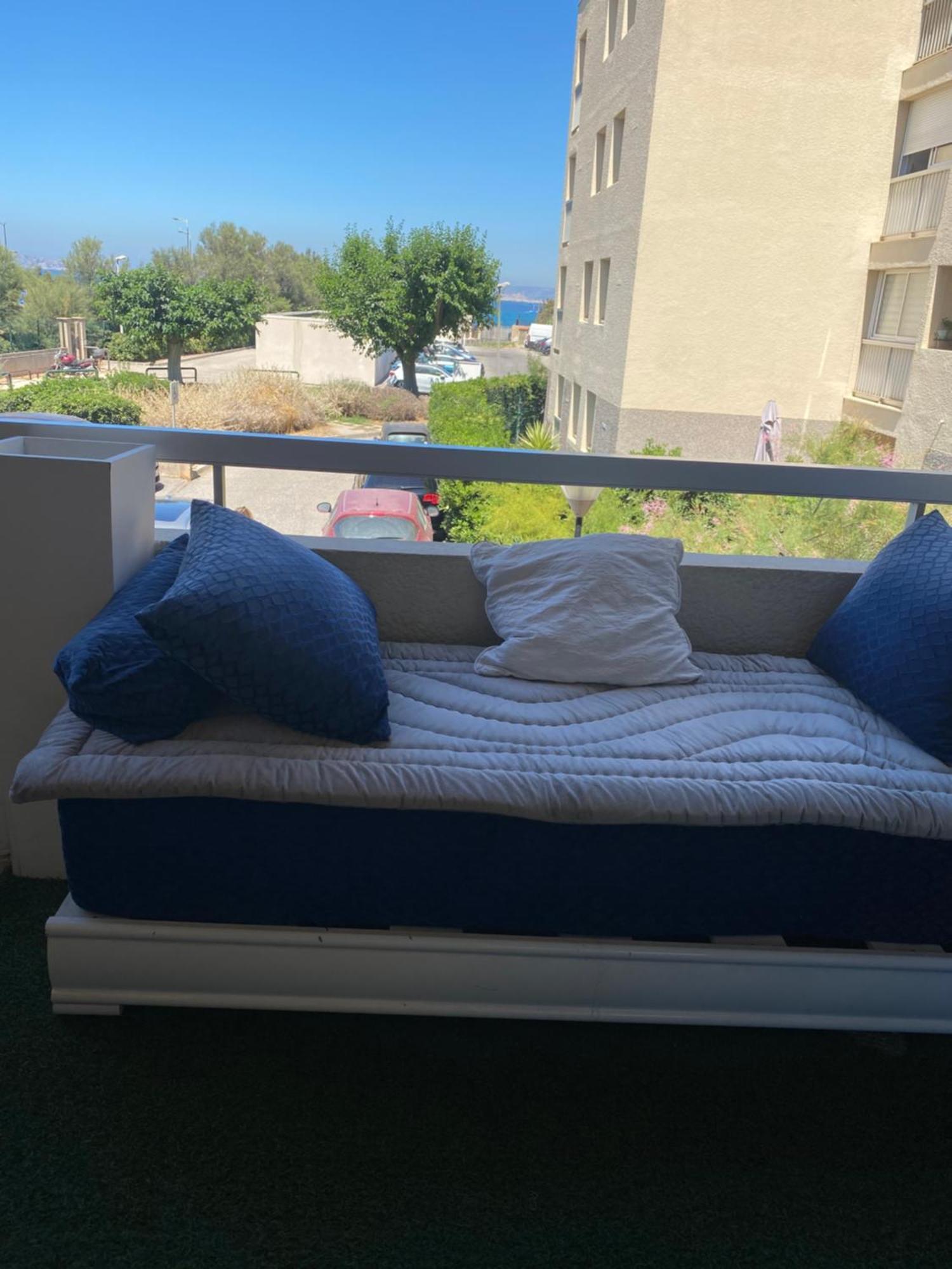 Apartment Tres Bel Bord De Marseille