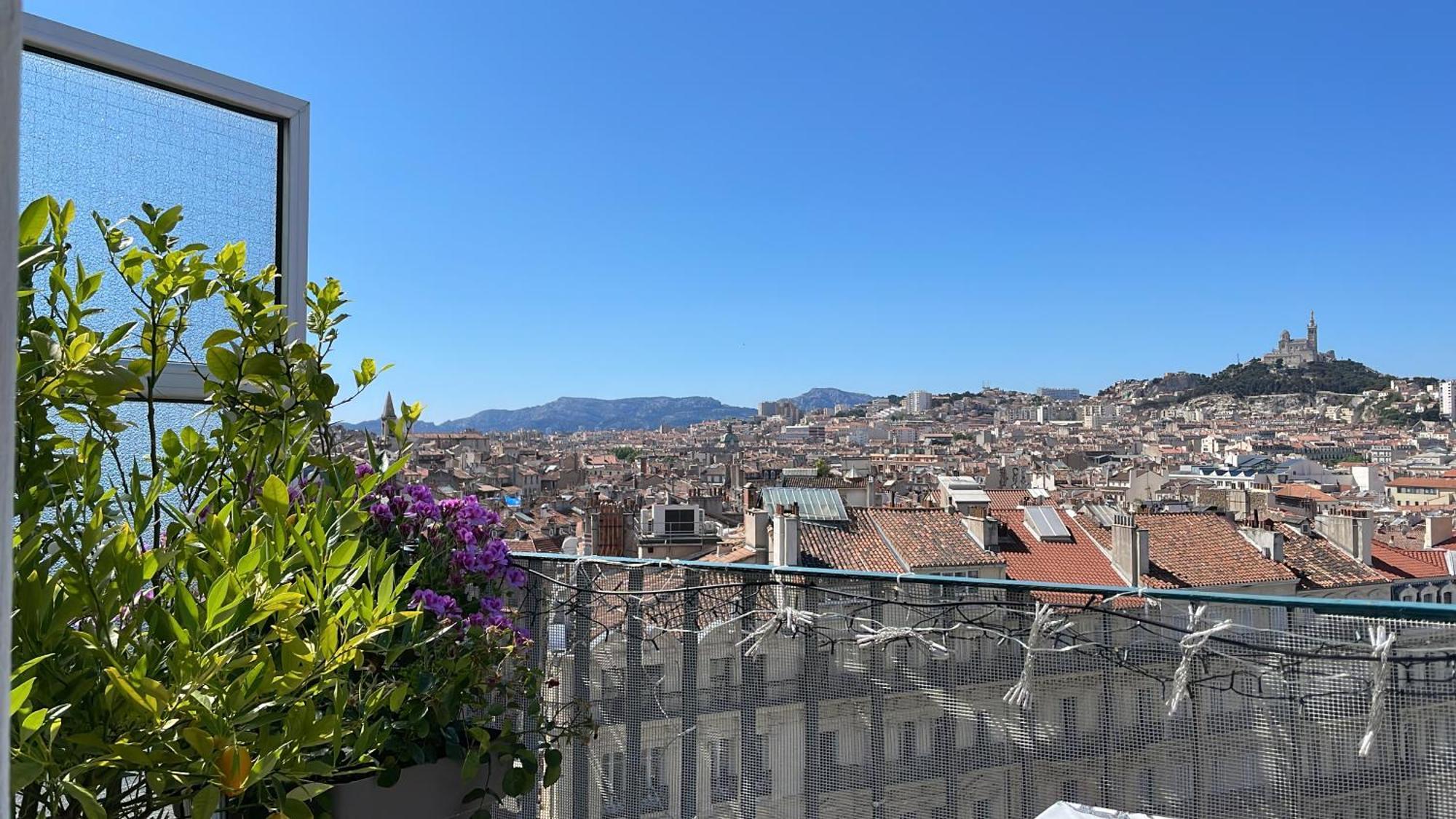 La-haut Marseille