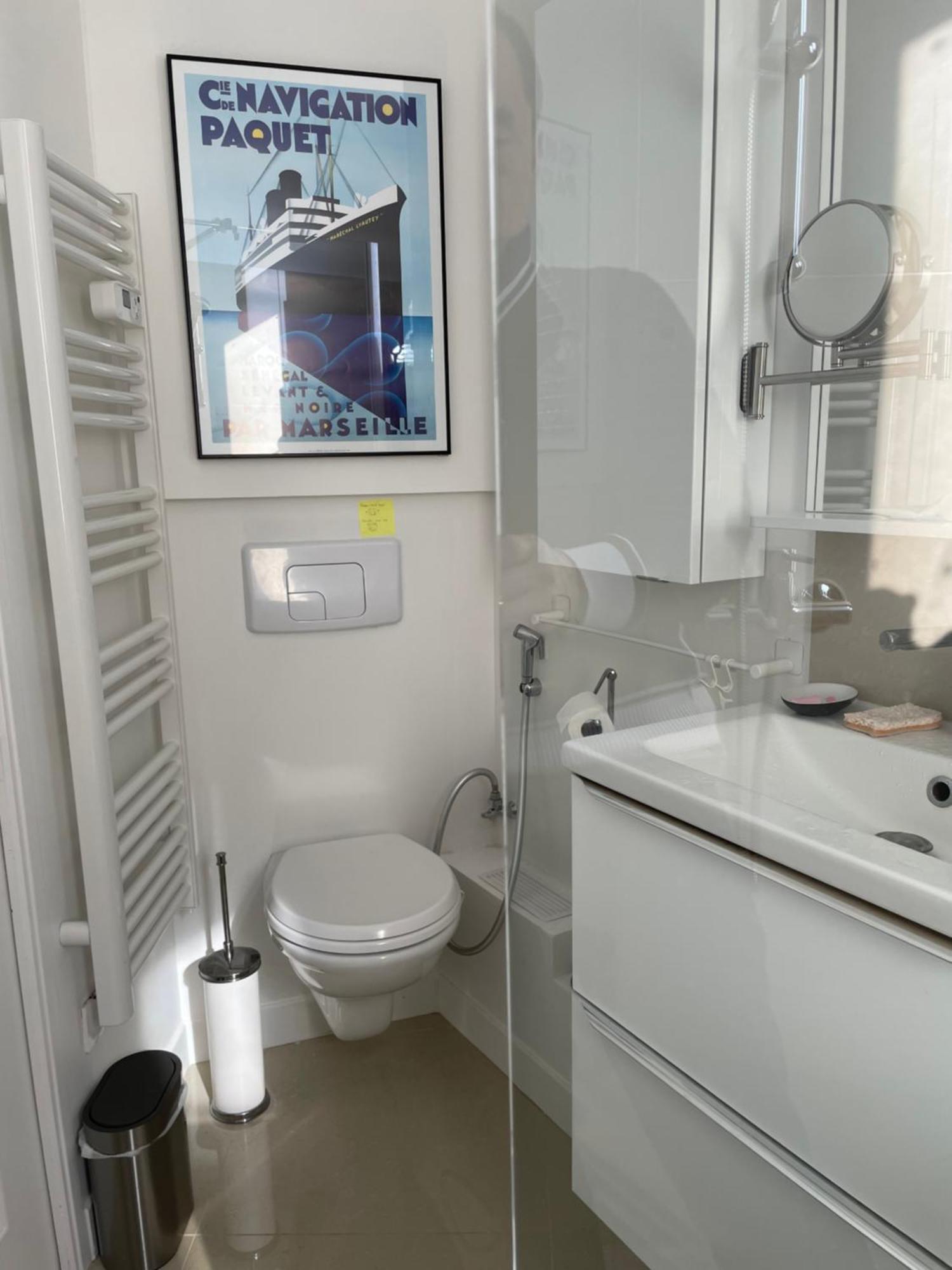 La-haut Apartment *
