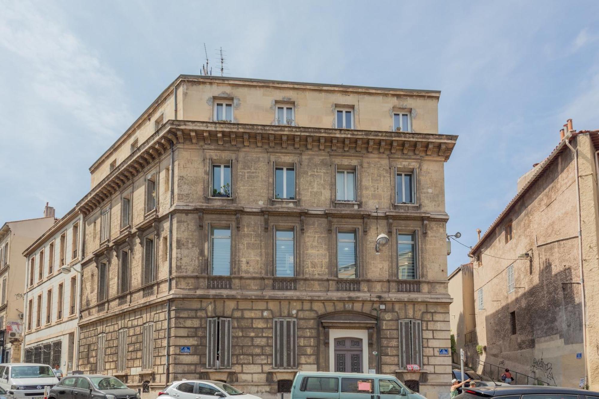 Apartment La Corderie - Sous Les Toits De Marseille