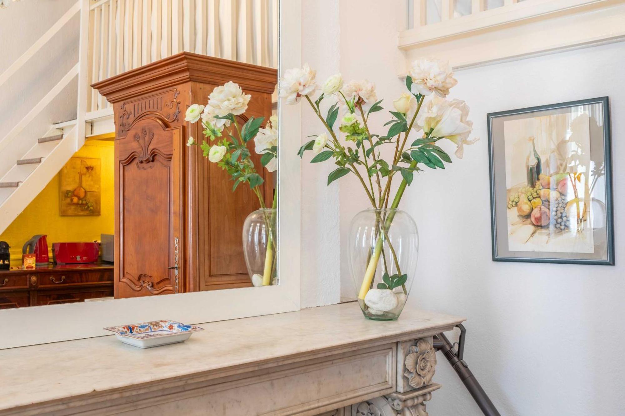 Charming Duplex With Ac -1br-2p- Apartment