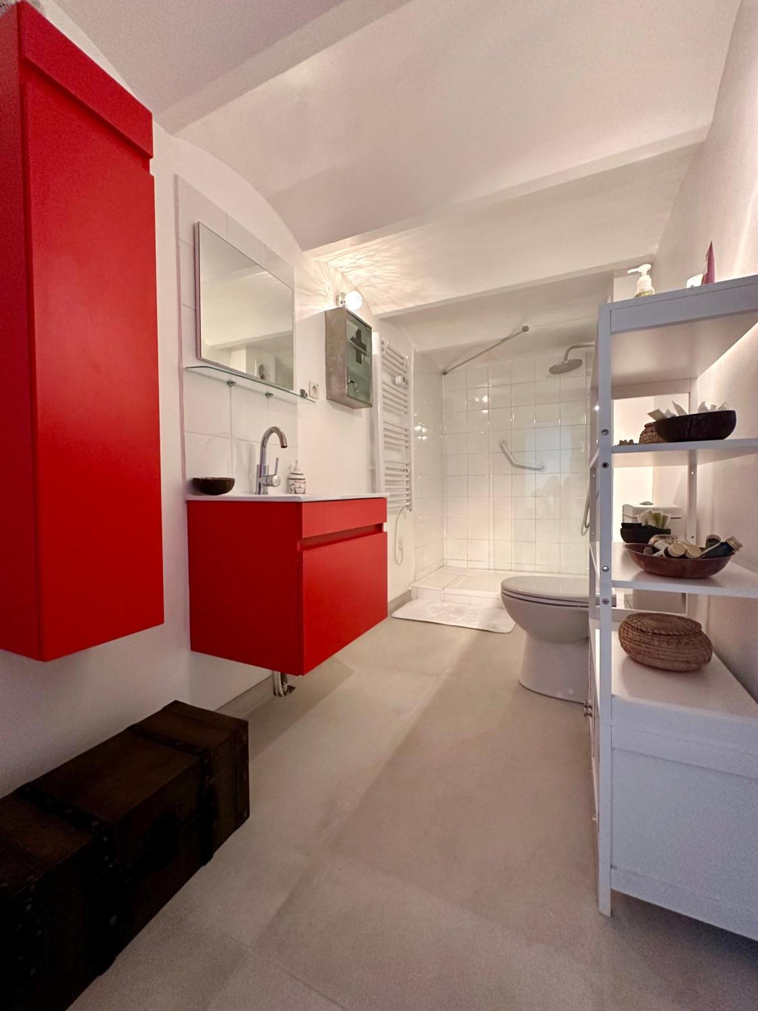 Casa Terra Rossa Le Confort Creatif Au Coeur De Marseille Marseille