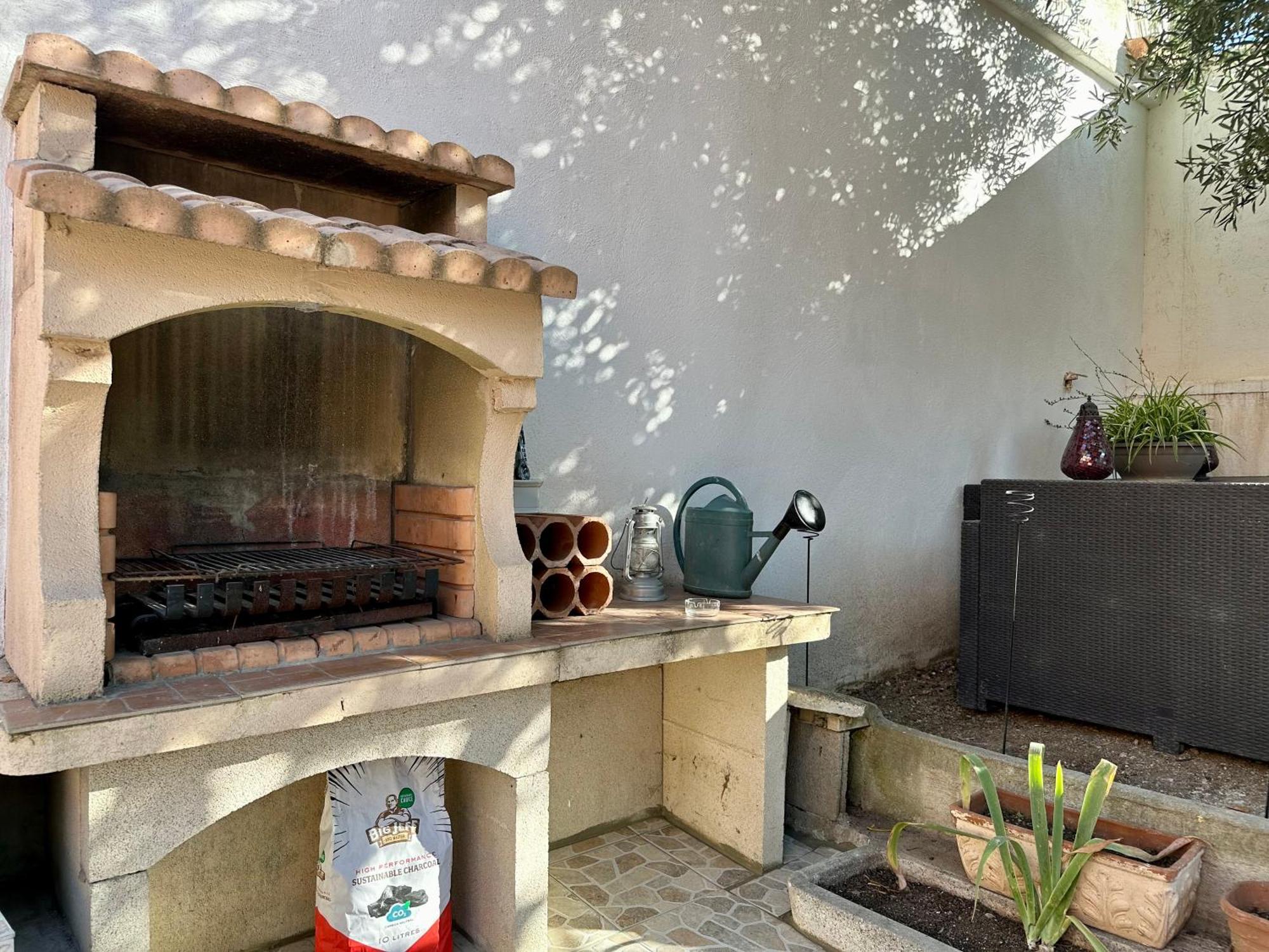 Casa Terra Rossa Le Confort Creatif Au Coeur De Marseille Holiday home *