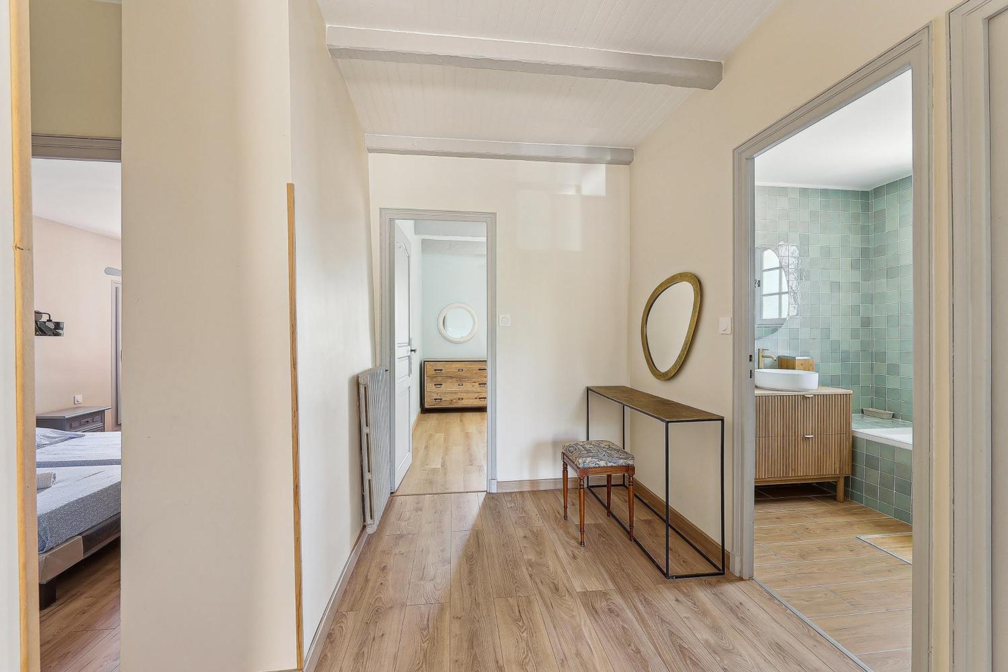 Holiday home Charmante Maison Sur