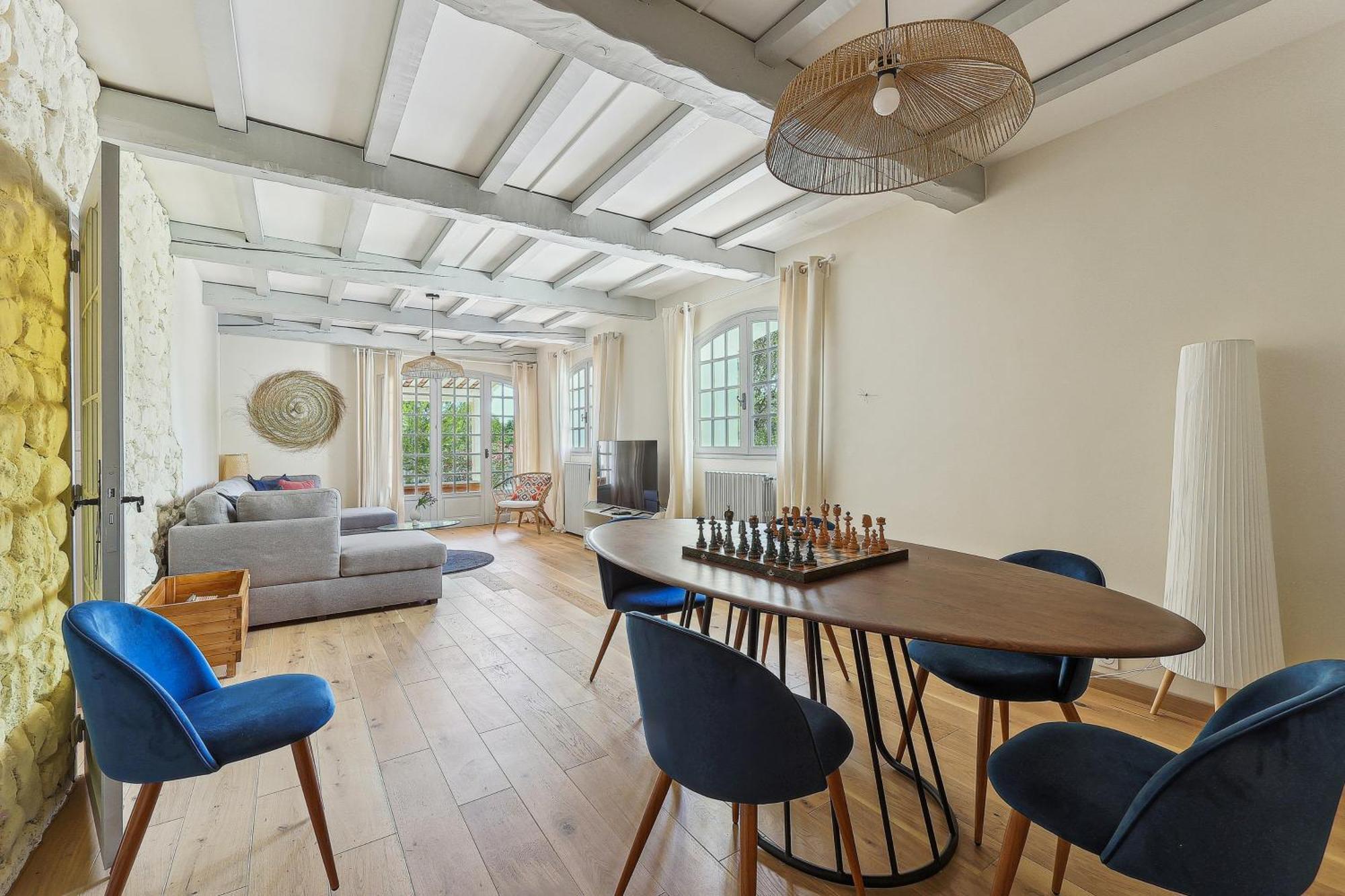Holiday home Charmante Maison Sur *