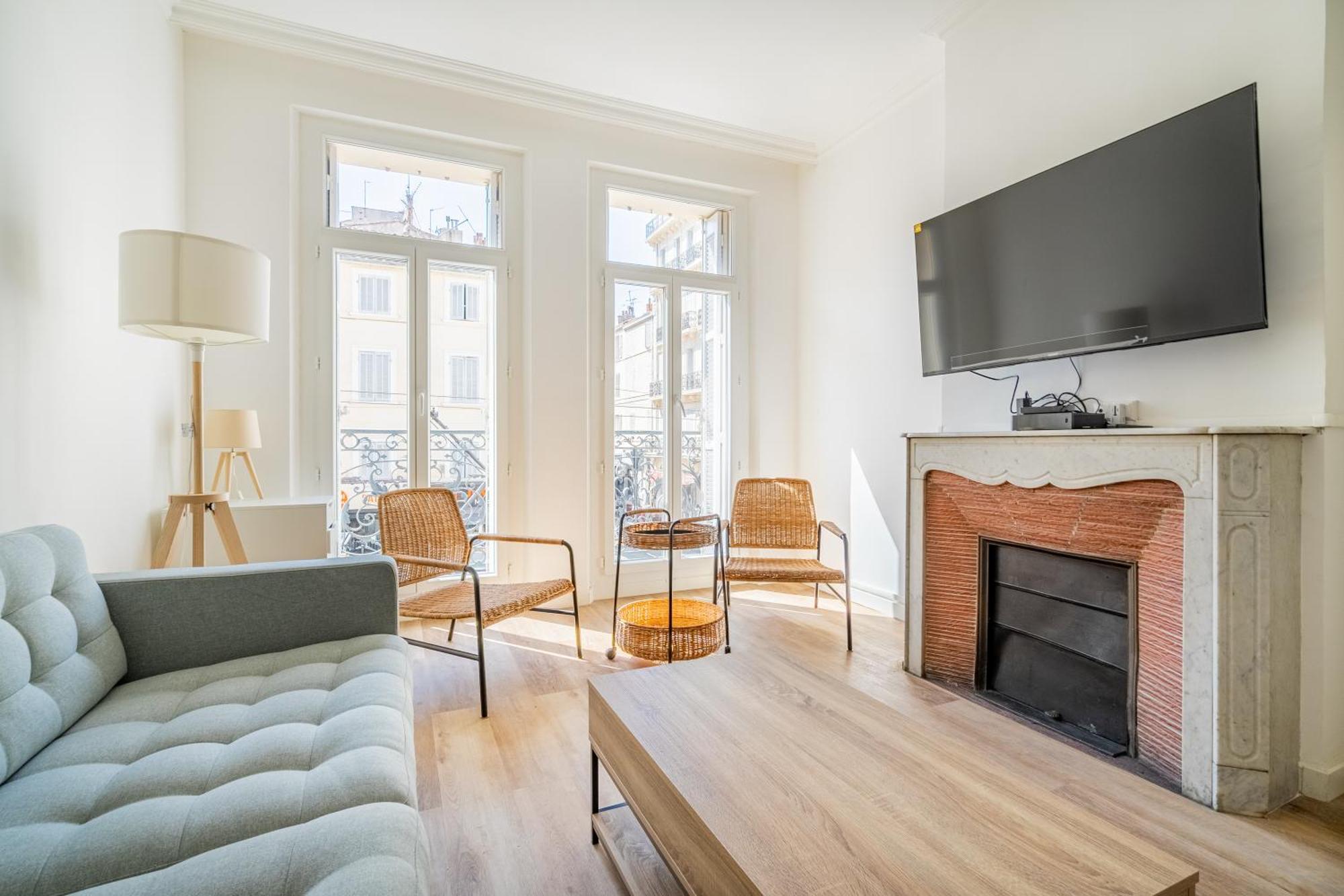 Le Castellane Coeur Centre Apartment *
