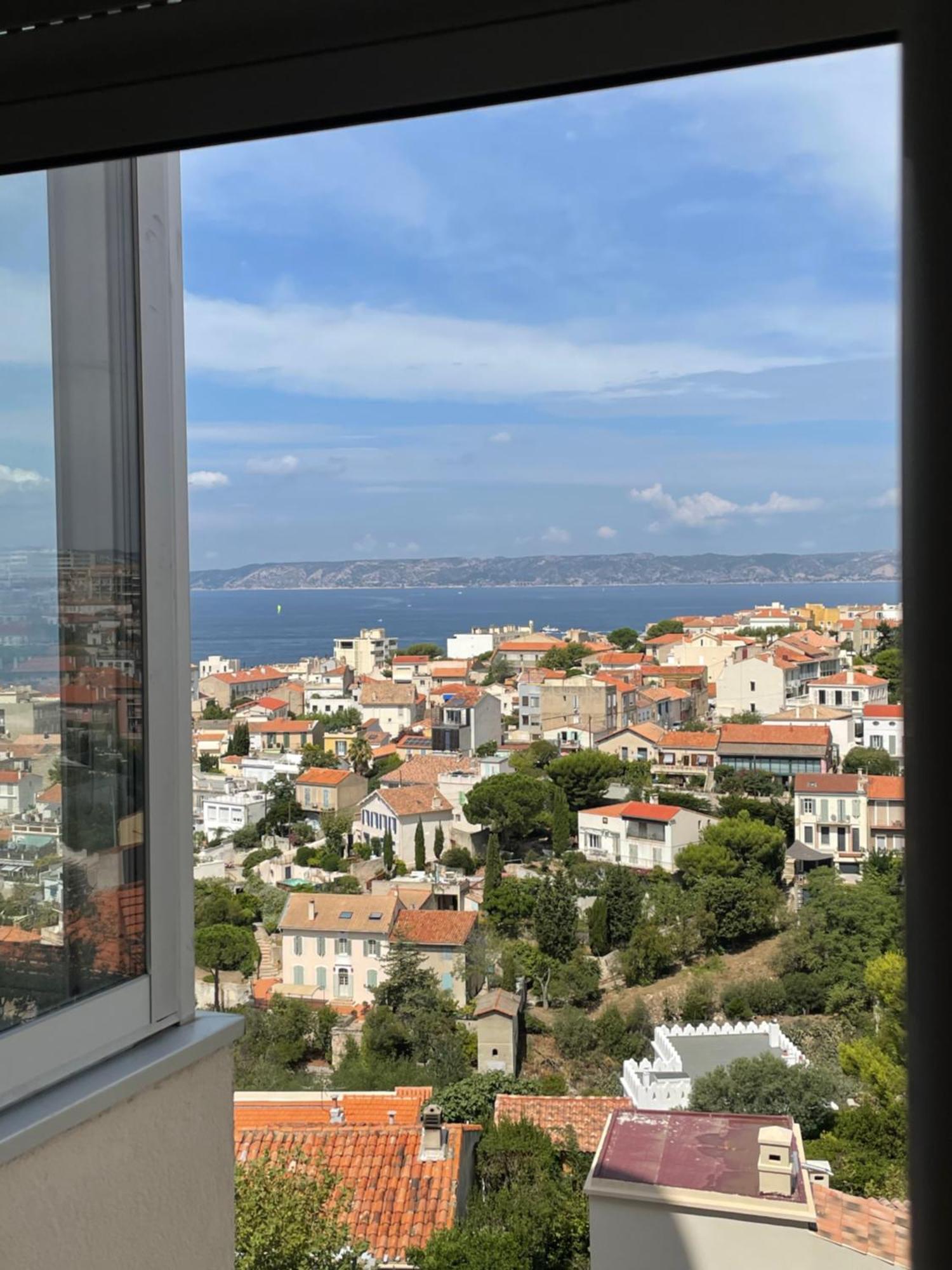 Vu Sur Mer Corniche Apartment