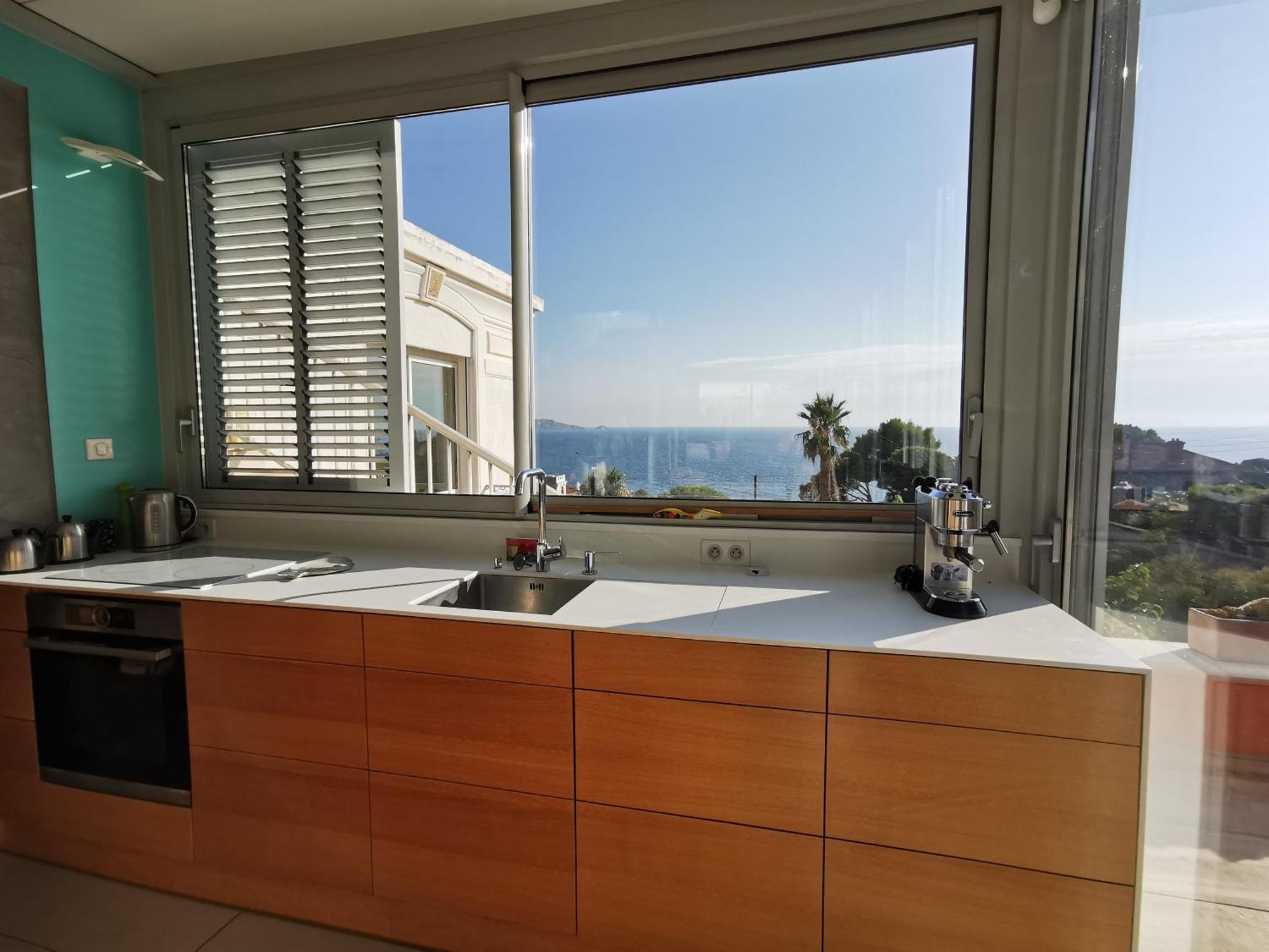 Helios - Vue Mer, Terrasse, Jardin, Piscine, Parking *