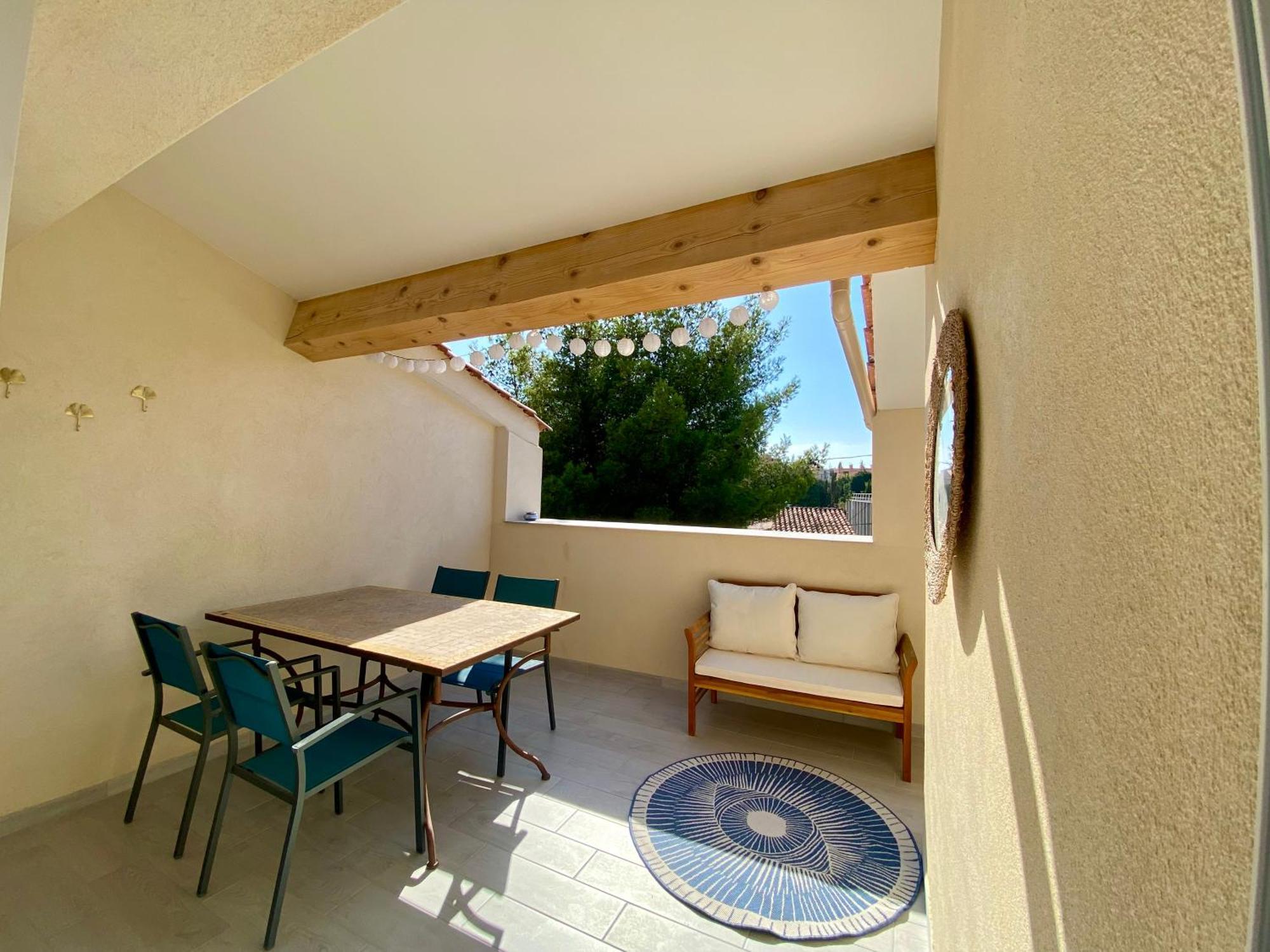 Apartment Beau Duplex Marseillais Tres Lumineux