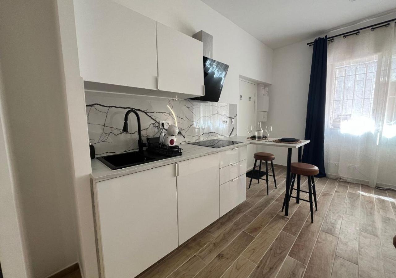 Romantique Avec Balneo Apartment Marseille