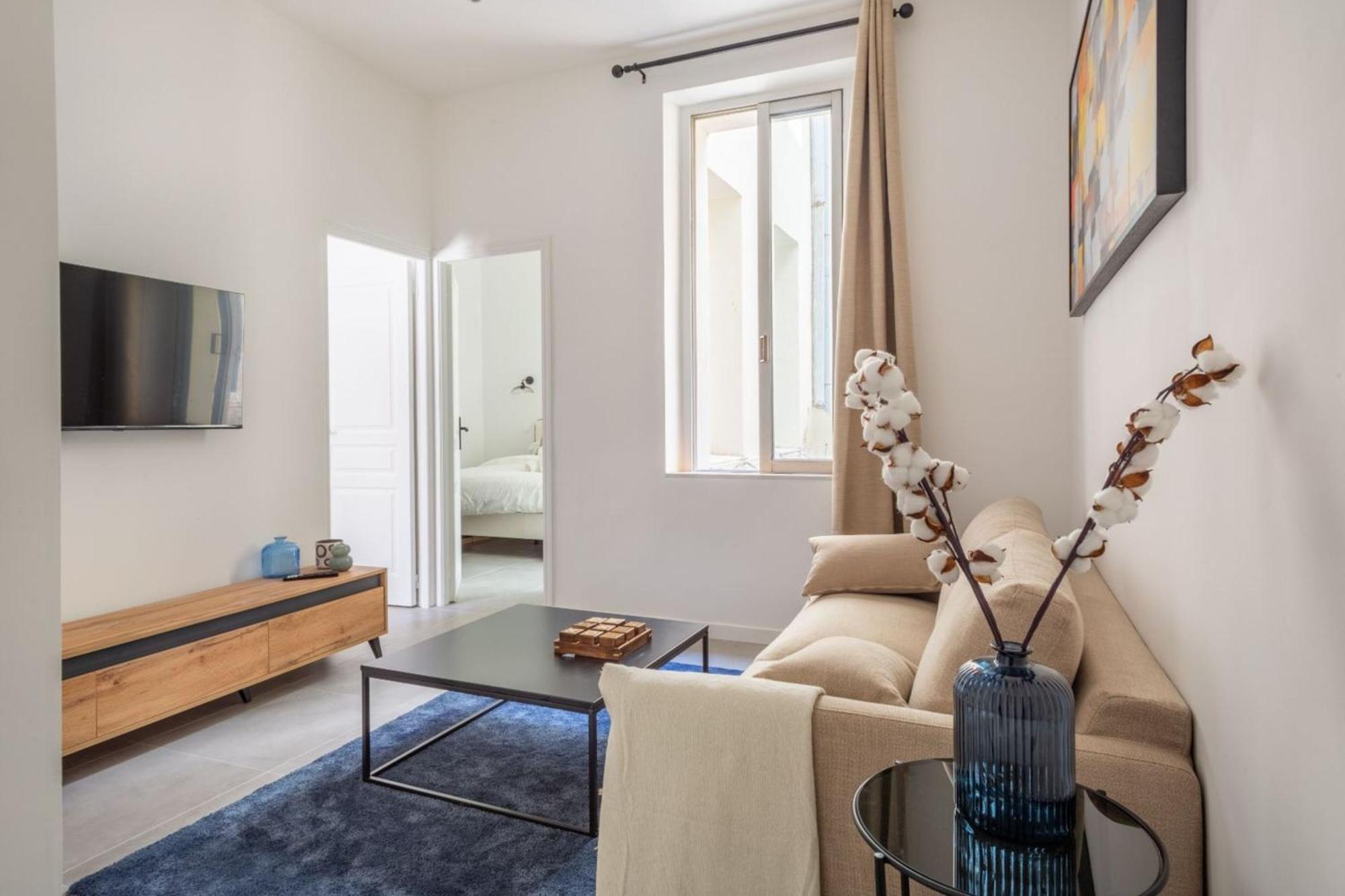 Apartment Minimalistic Near Vieux-port By Weekome Marseille