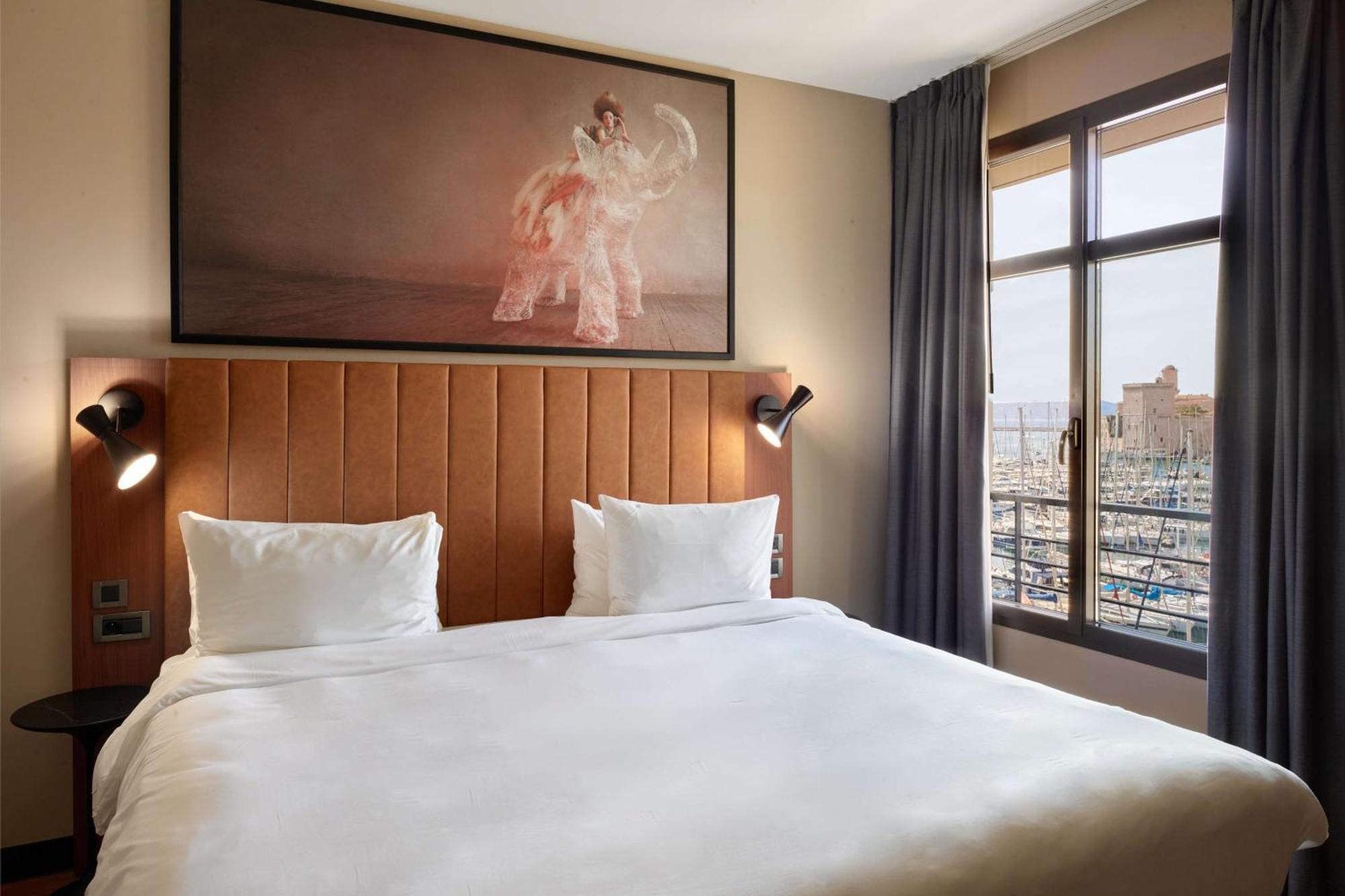 Khách sạn Radisson Blu Vieux Port Marseille