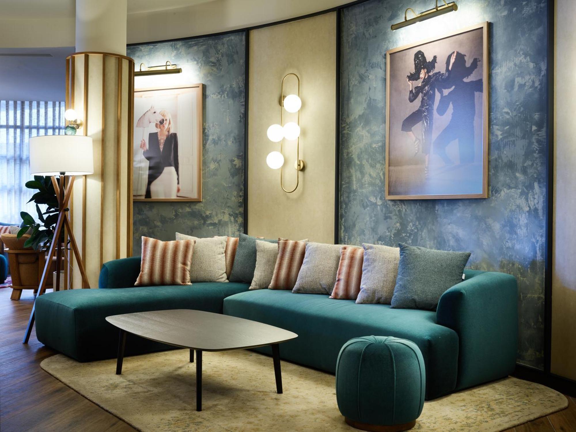 Radisson Blu Vieux Port Khách sạn 4*
