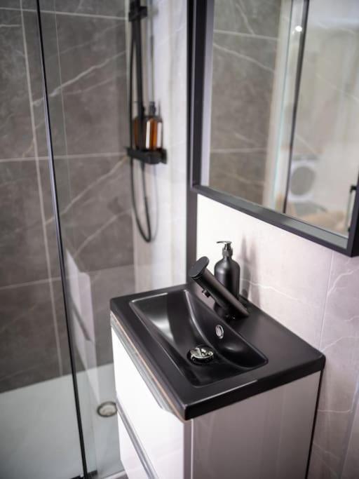 Apartment Appartement High Standing - Jardin & Climatisation - Les Freres De La Loc' Marseille