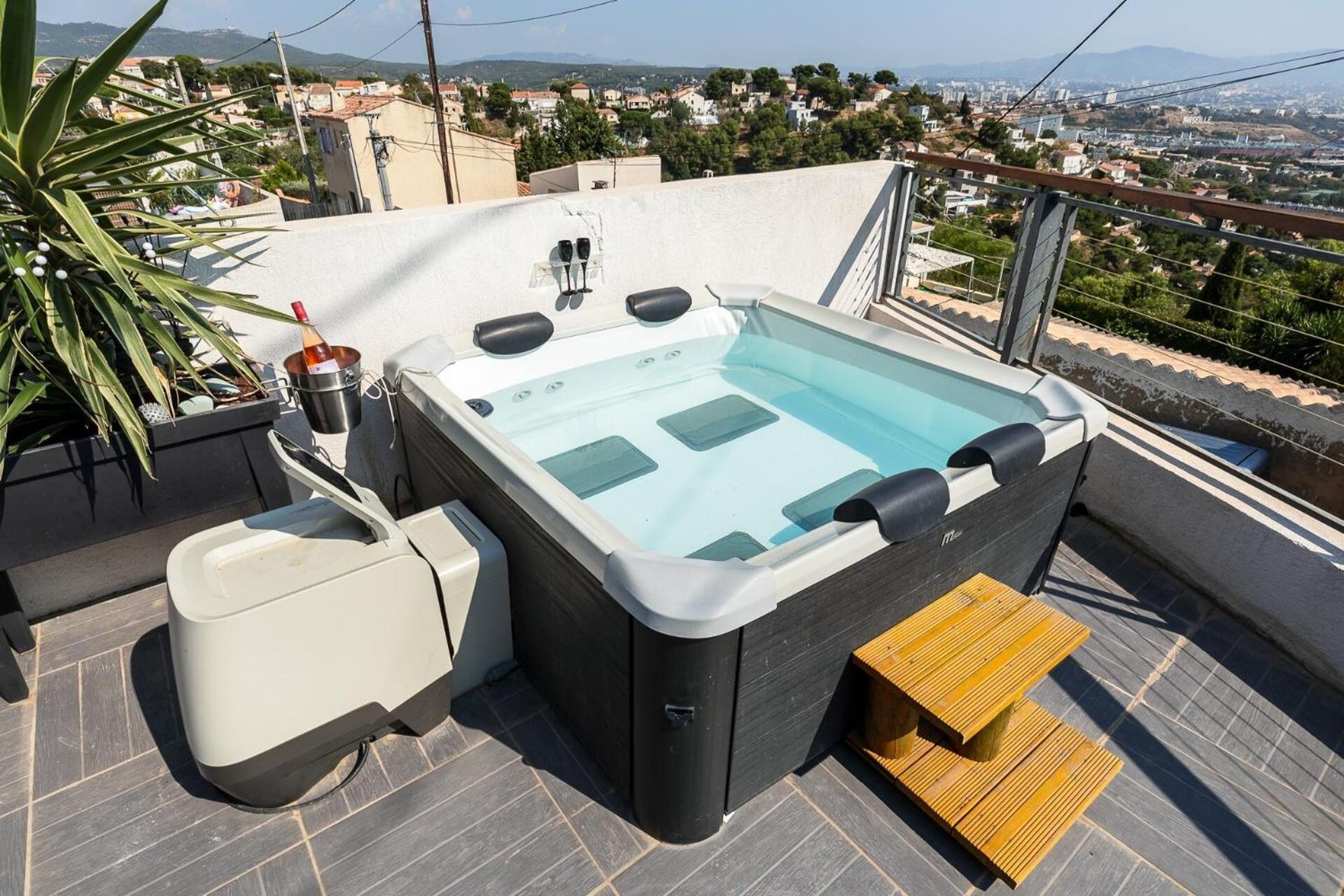 Villa Bella Piscine & Jacuzzi